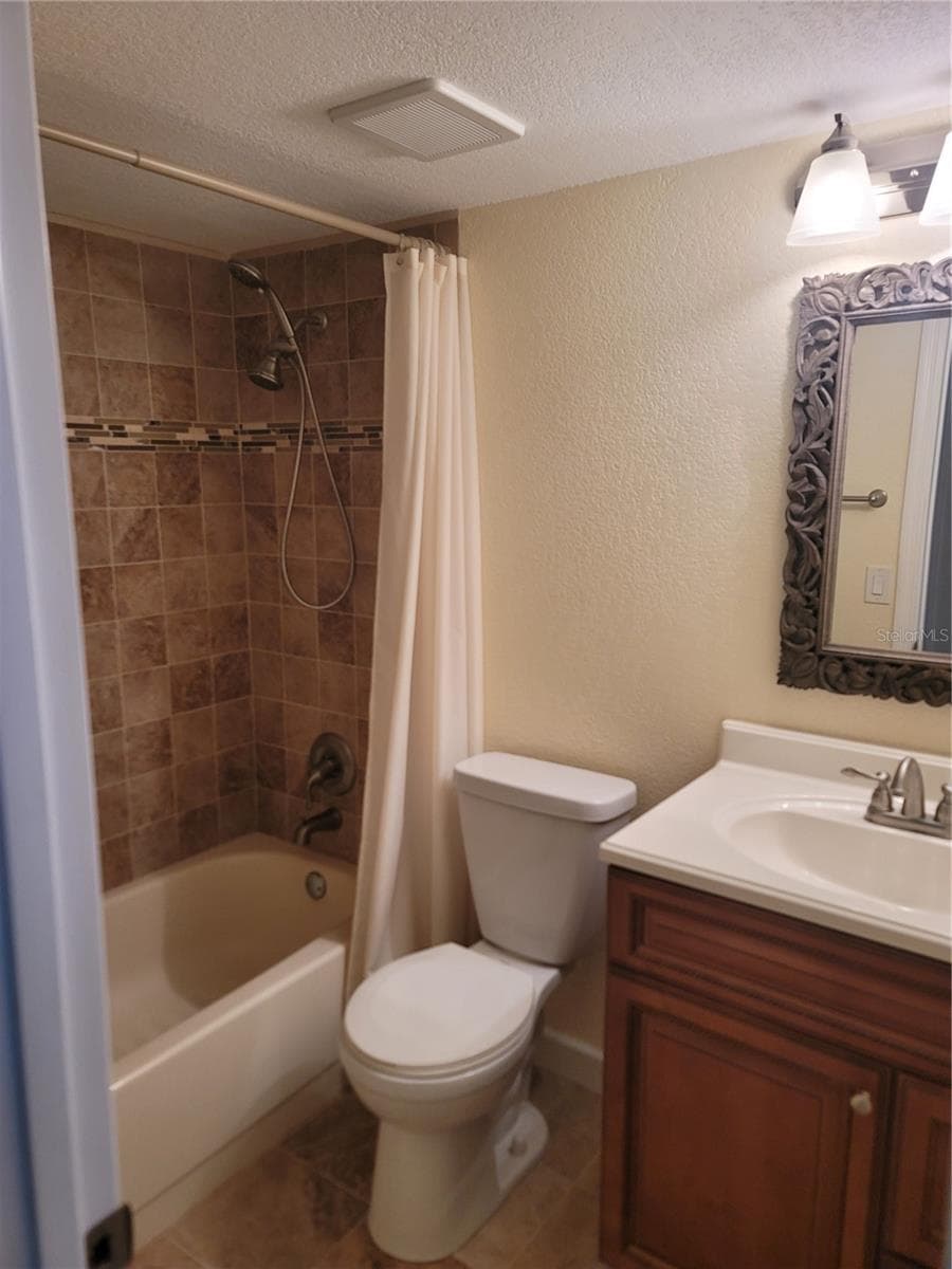 Condominium at 1318 WESLEY DR #3, PUNTA GORDA, photo 8 of 18