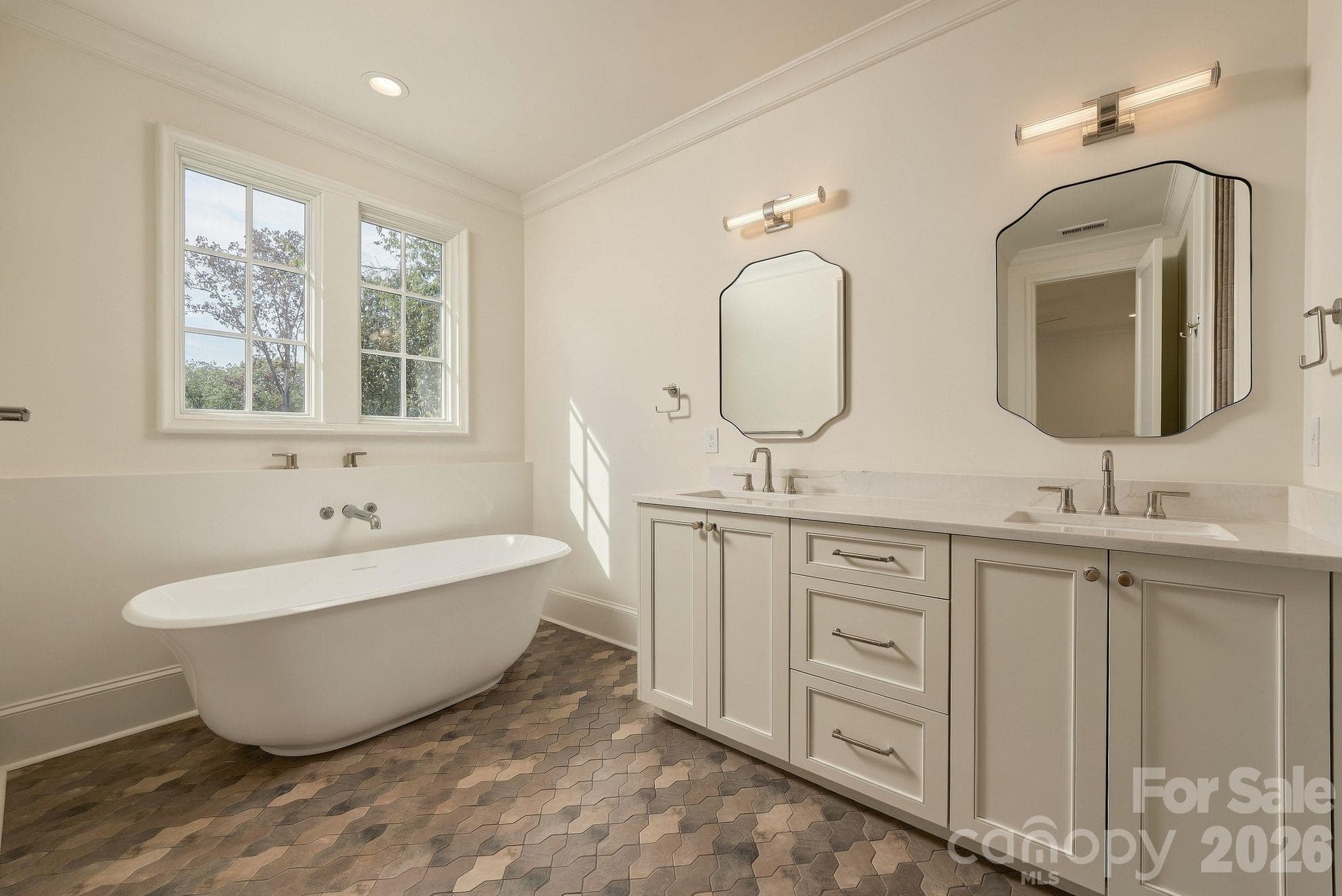 Single Family Residence at 122 Lansdowne Road, Charlotte, photo 28 of 45