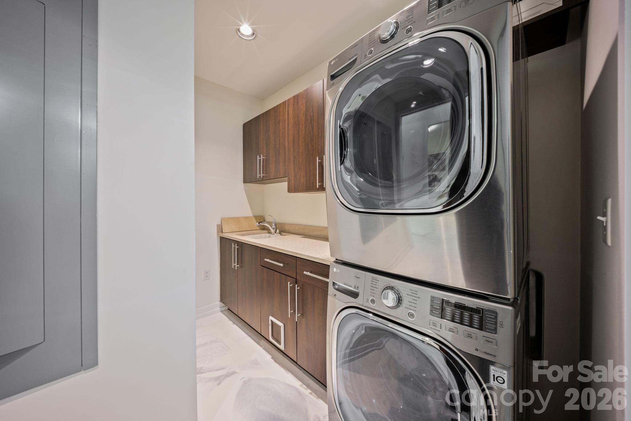 Condominium at 139 Tryon Street, Charlotte, photo 13 of 41