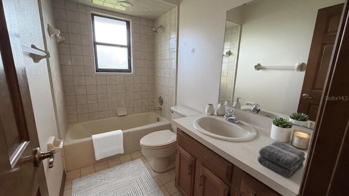 Single Family Residence at 107 HUNTER POINT CT, DEBARY, photo 11 of 42