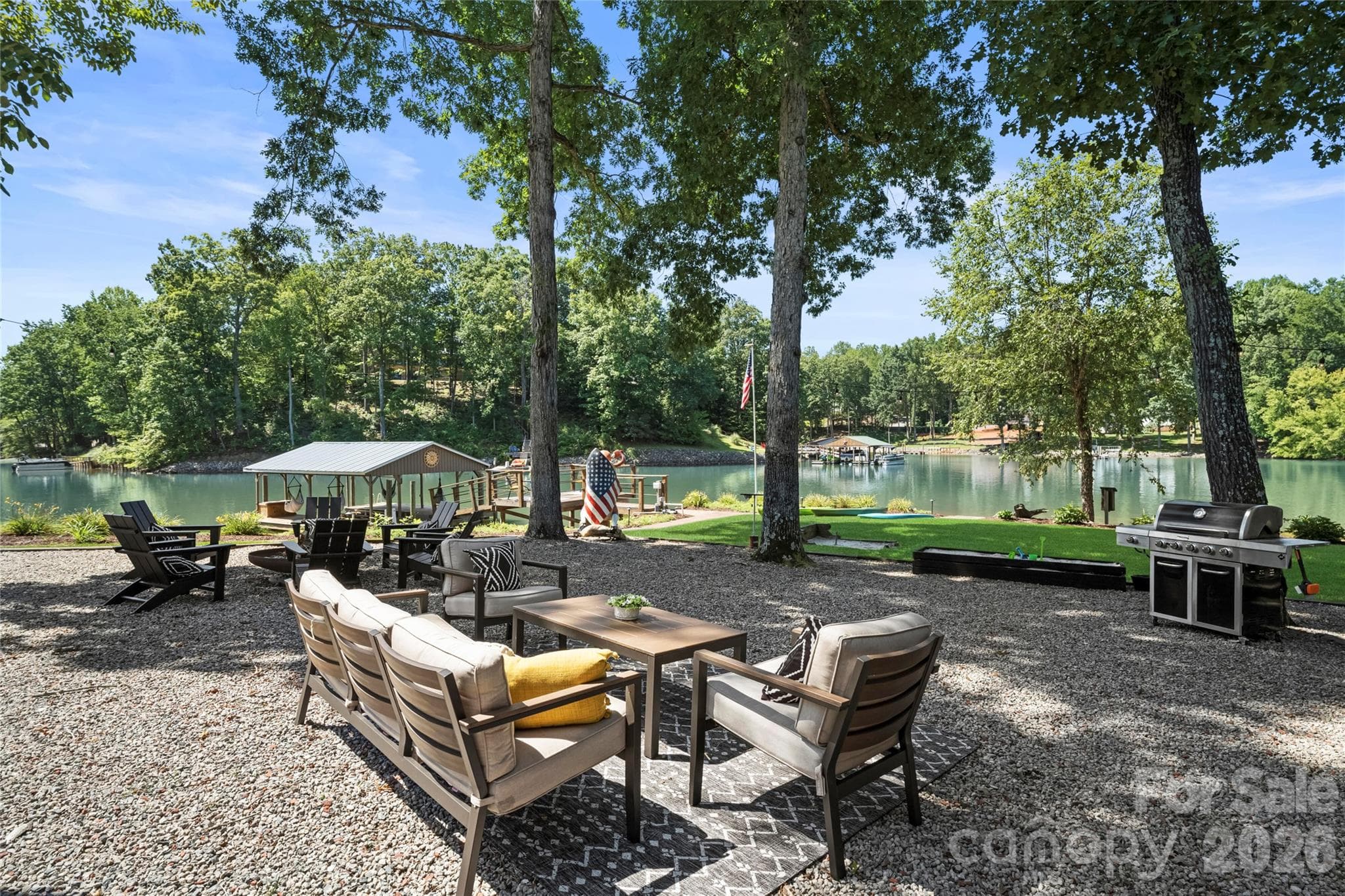 Single Family Residence at 114 Kilkee Lane, Mooresville, photo 6 of 36