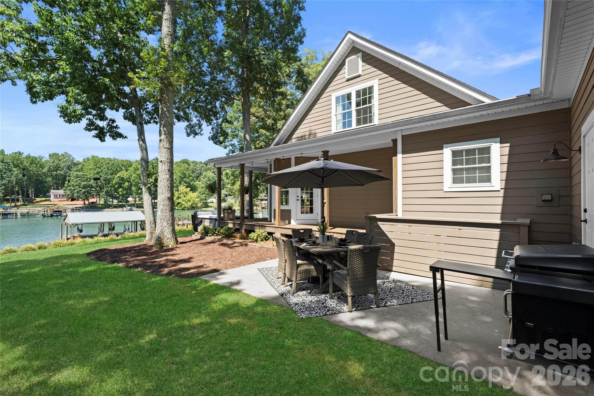 Single Family Residence at 114 Kilkee Lane, Mooresville, photo 14 of 36