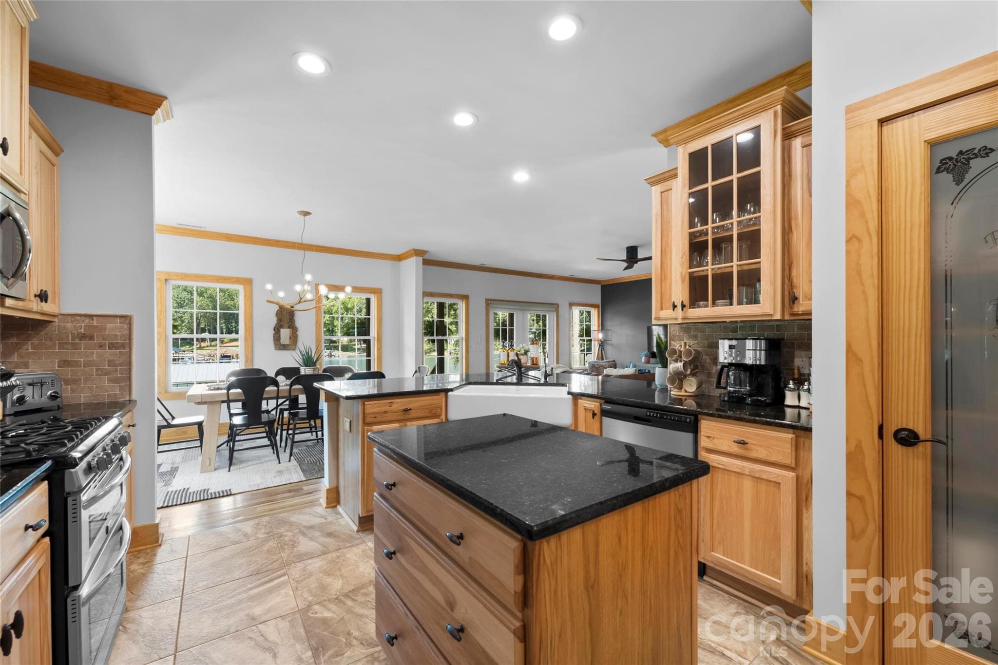 Single Family Residence at 114 Kilkee Lane, Mooresville, photo 22 of 36