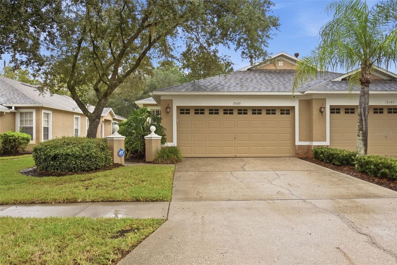 Villa at 19149 LAKE AUDUBON DR, TAMPA, photo 2 of 46