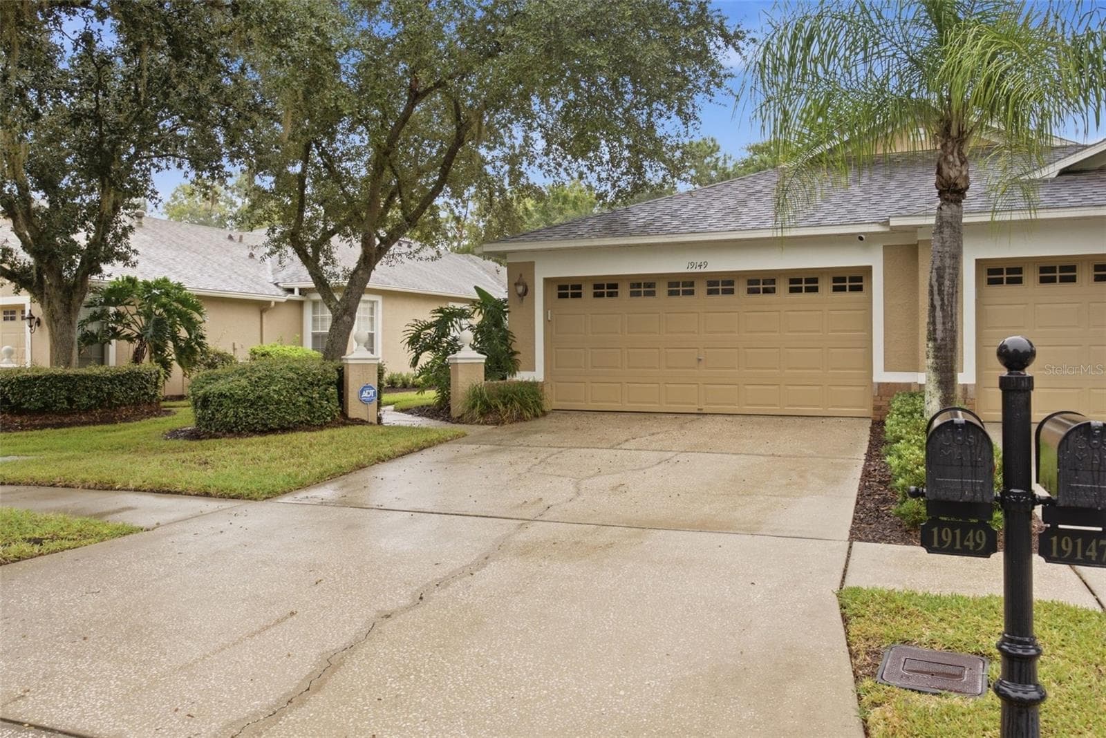 Villa at 19149 LAKE AUDUBON DR, TAMPA, photo 4 of 46