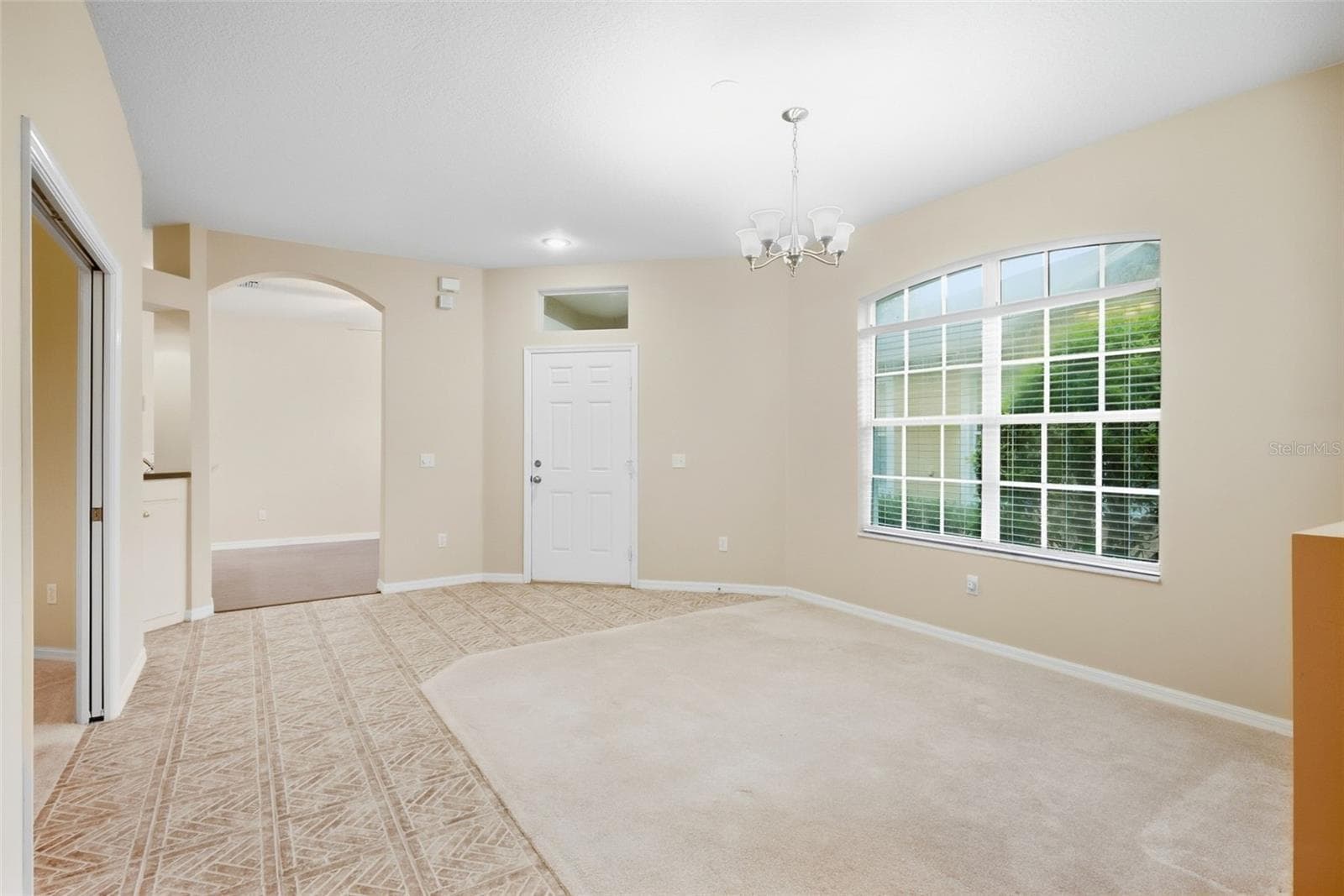 Villa at 19149 LAKE AUDUBON DR, TAMPA, photo 10 of 46