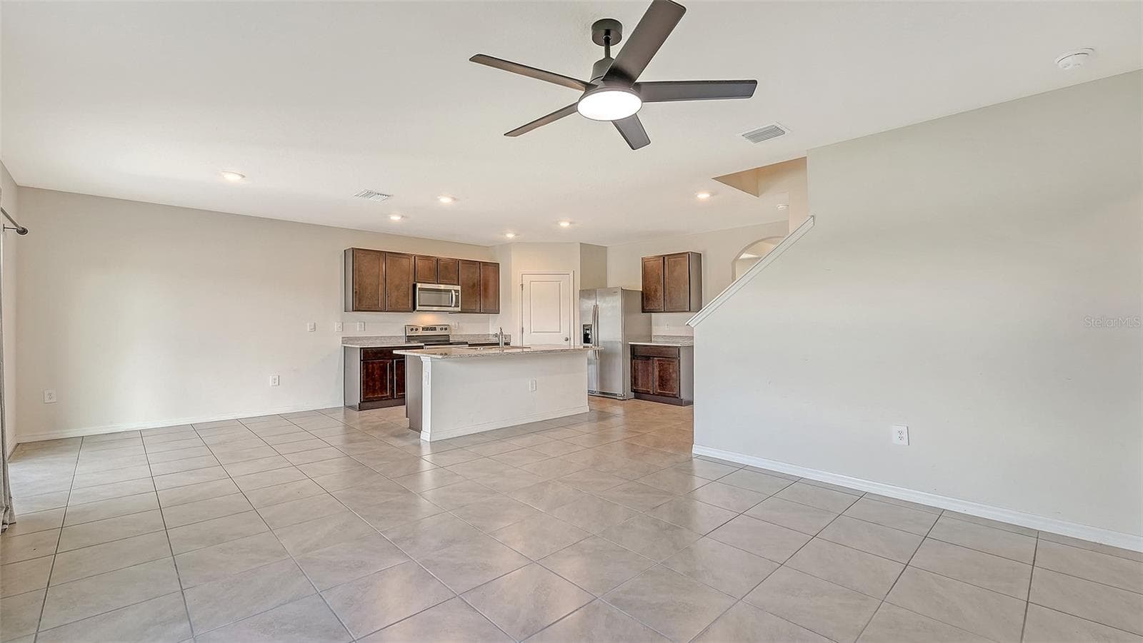 Single Family Residence at 17329 RESERVA DR, BRADENTON, photo 10 of 59