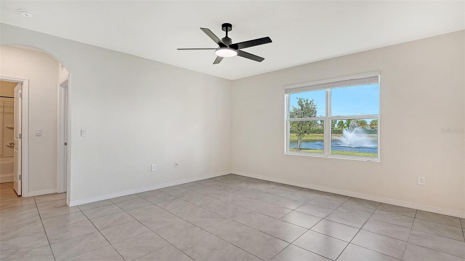 Single Family Residence at 17329 RESERVA DR, BRADENTON, photo 18 of 59