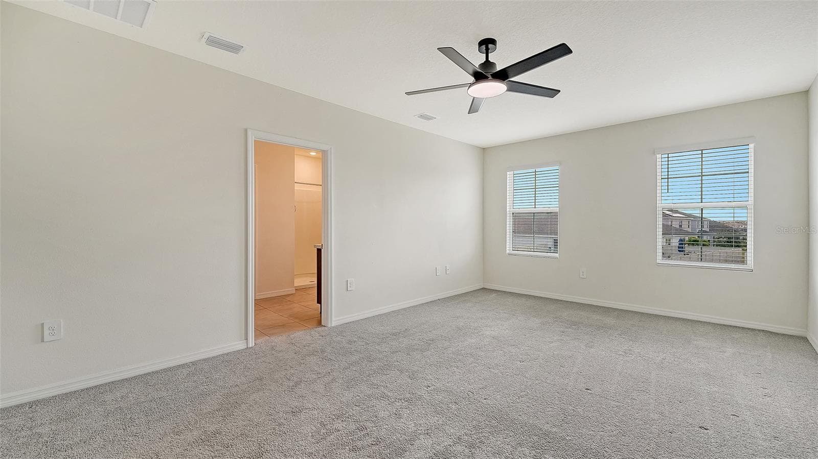Single Family Residence at 17329 RESERVA DR, BRADENTON, photo 22 of 59