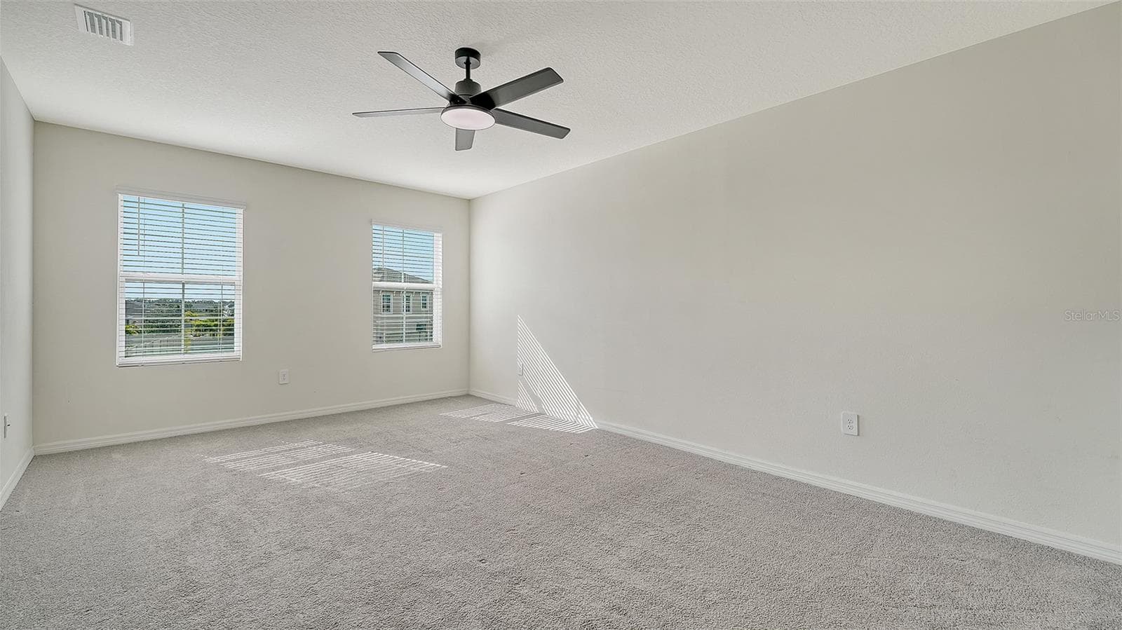 Single Family Residence at 17329 RESERVA DR, BRADENTON, photo 24 of 59