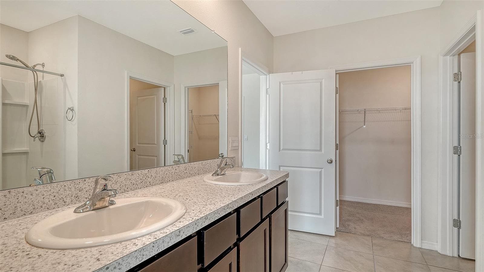 Single Family Residence at 17329 RESERVA DR, BRADENTON, photo 28 of 59