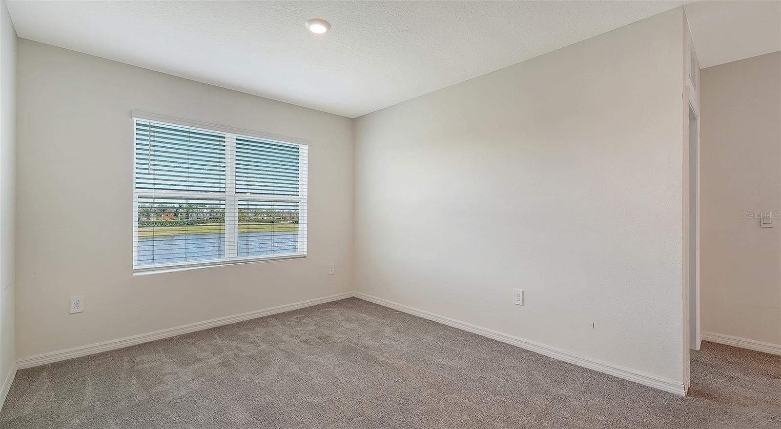 Single Family Residence at 17329 RESERVA DR, BRADENTON, photo 32 of 59