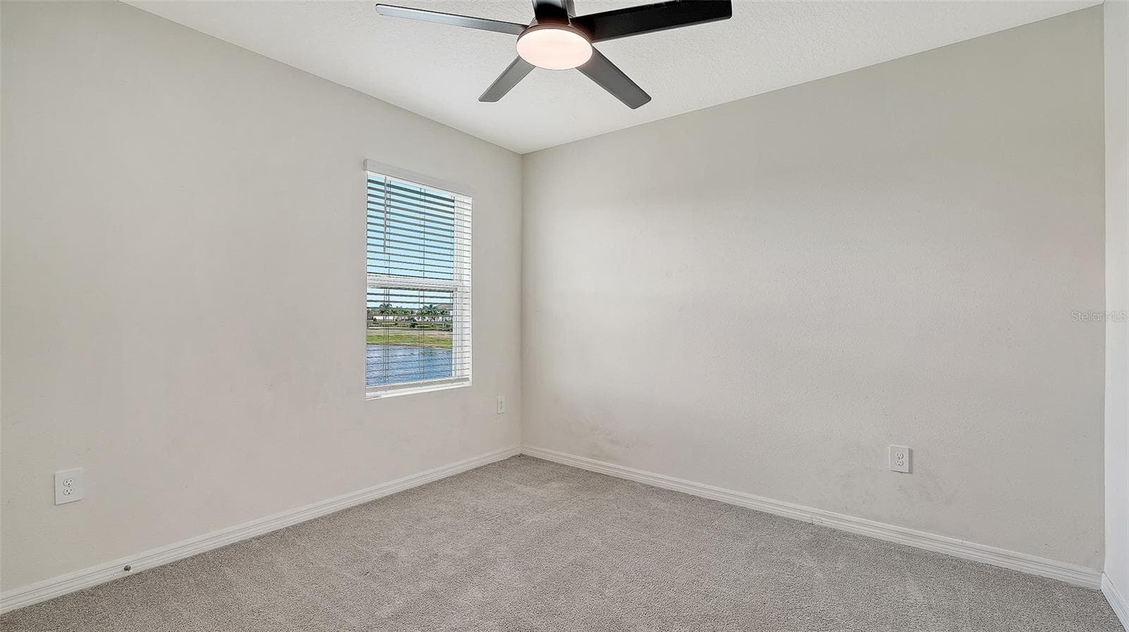 Single Family Residence at 17329 RESERVA DR, BRADENTON, photo 35 of 59