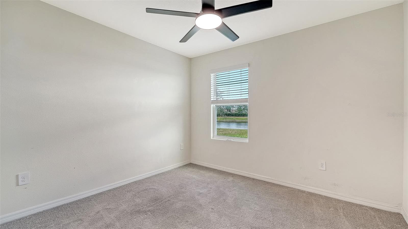 Single Family Residence at 17329 RESERVA DR, BRADENTON, photo 41 of 59