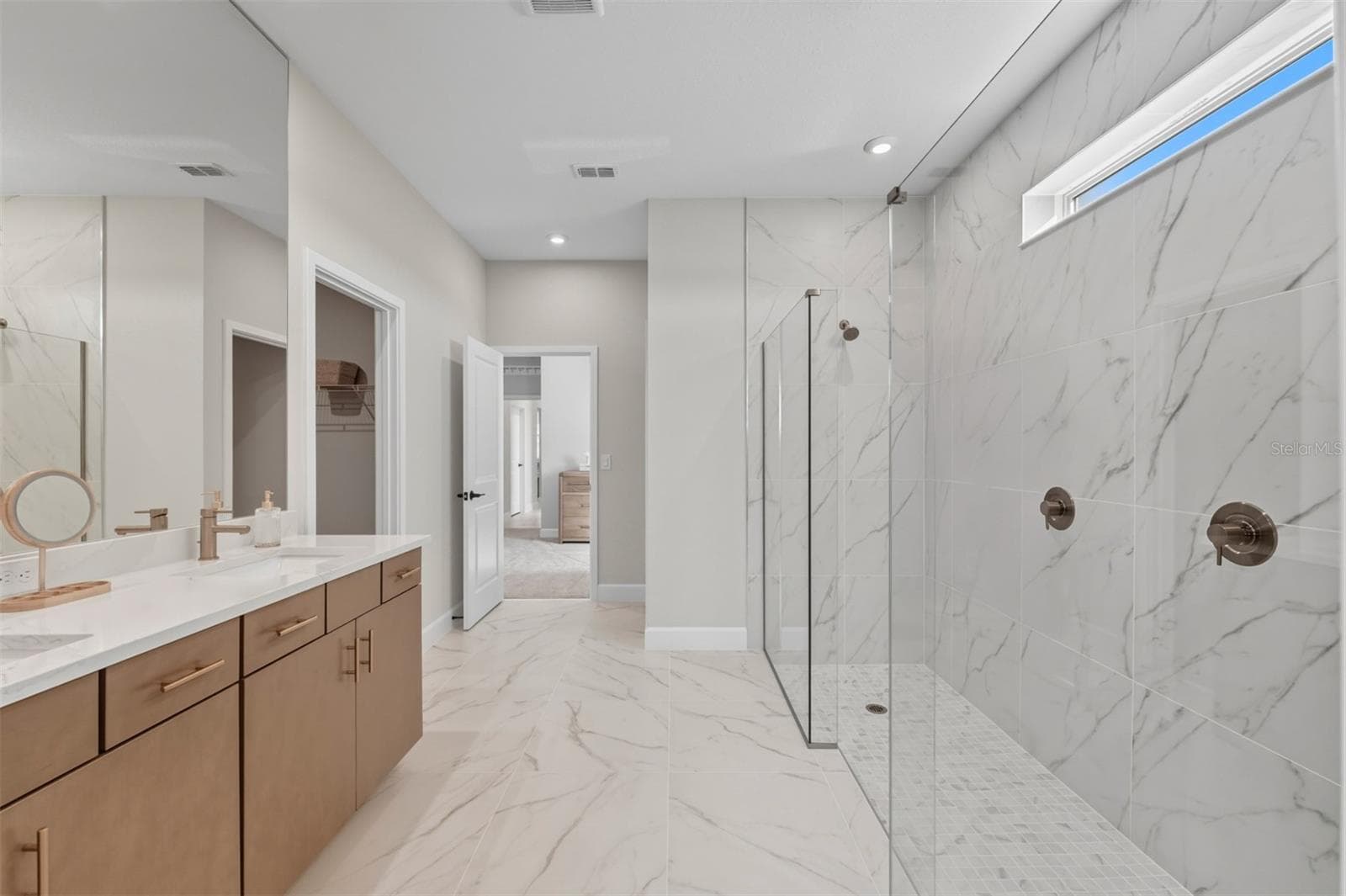 Waterbrooke Dahlia Model Primary Bathroom - 2814 SWEET ACACIA DR, CLERMONT