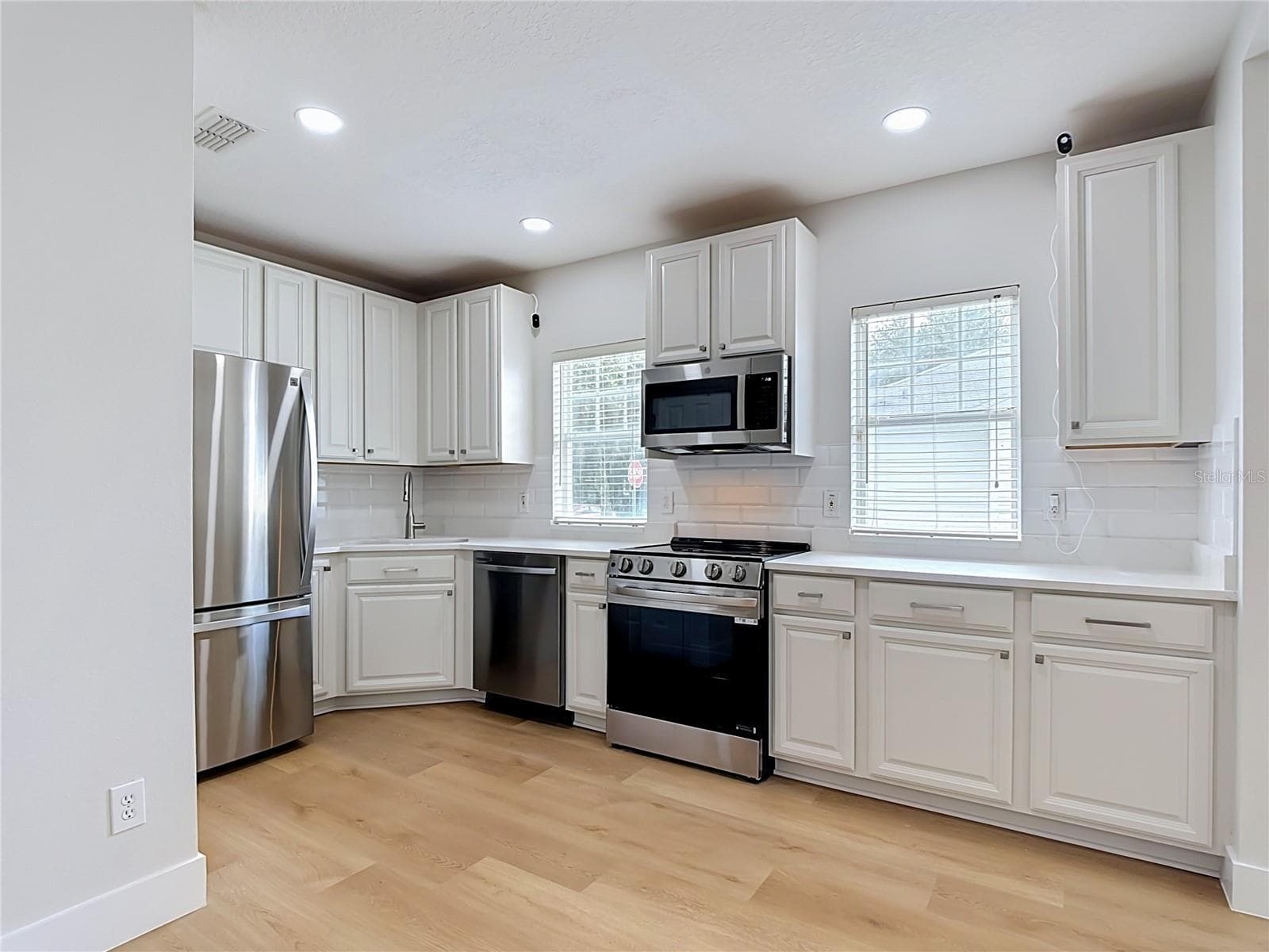 Townhouse at 1003 OLD BLUSH RD, CELEBRATION, photo 10 of 53