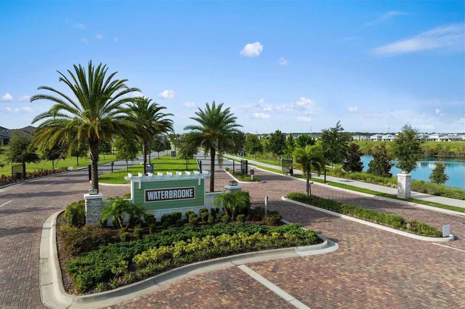Waterbrooke Entrance - 2815 SWEET ACACIA DR, CLERMONT