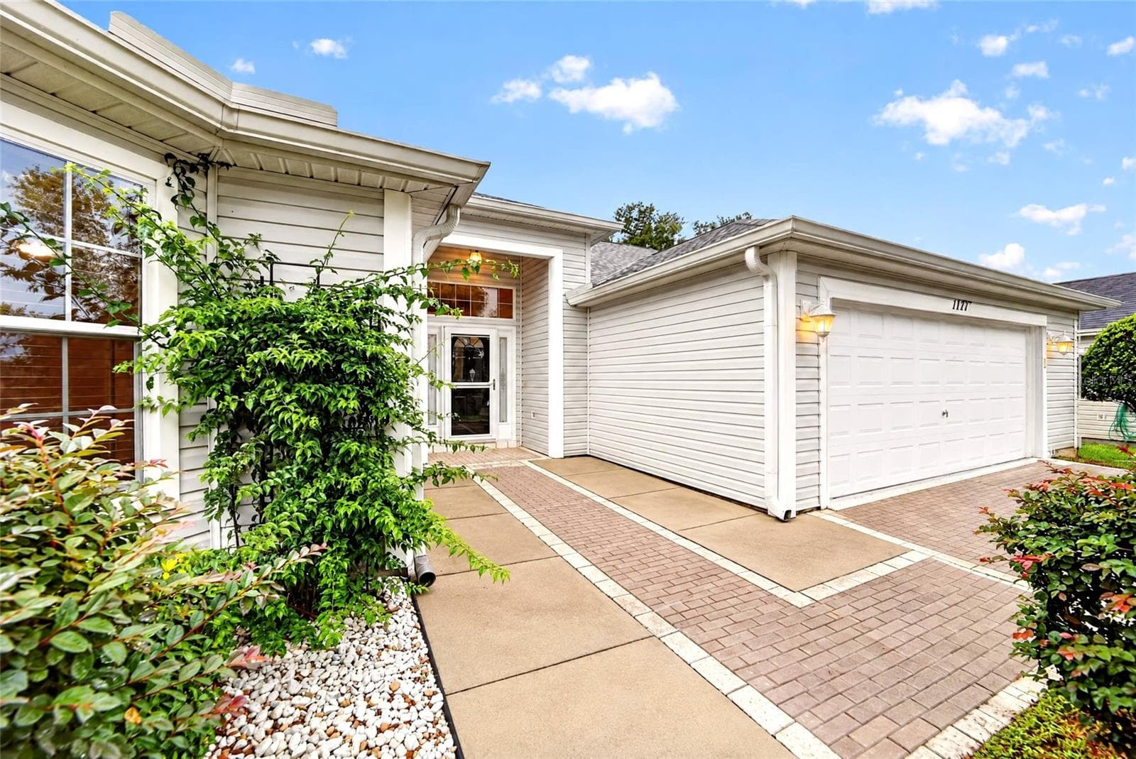 Stretched Juniper (Lantana) Model - 1177 OAK FOREST DR, THE VILLAGES