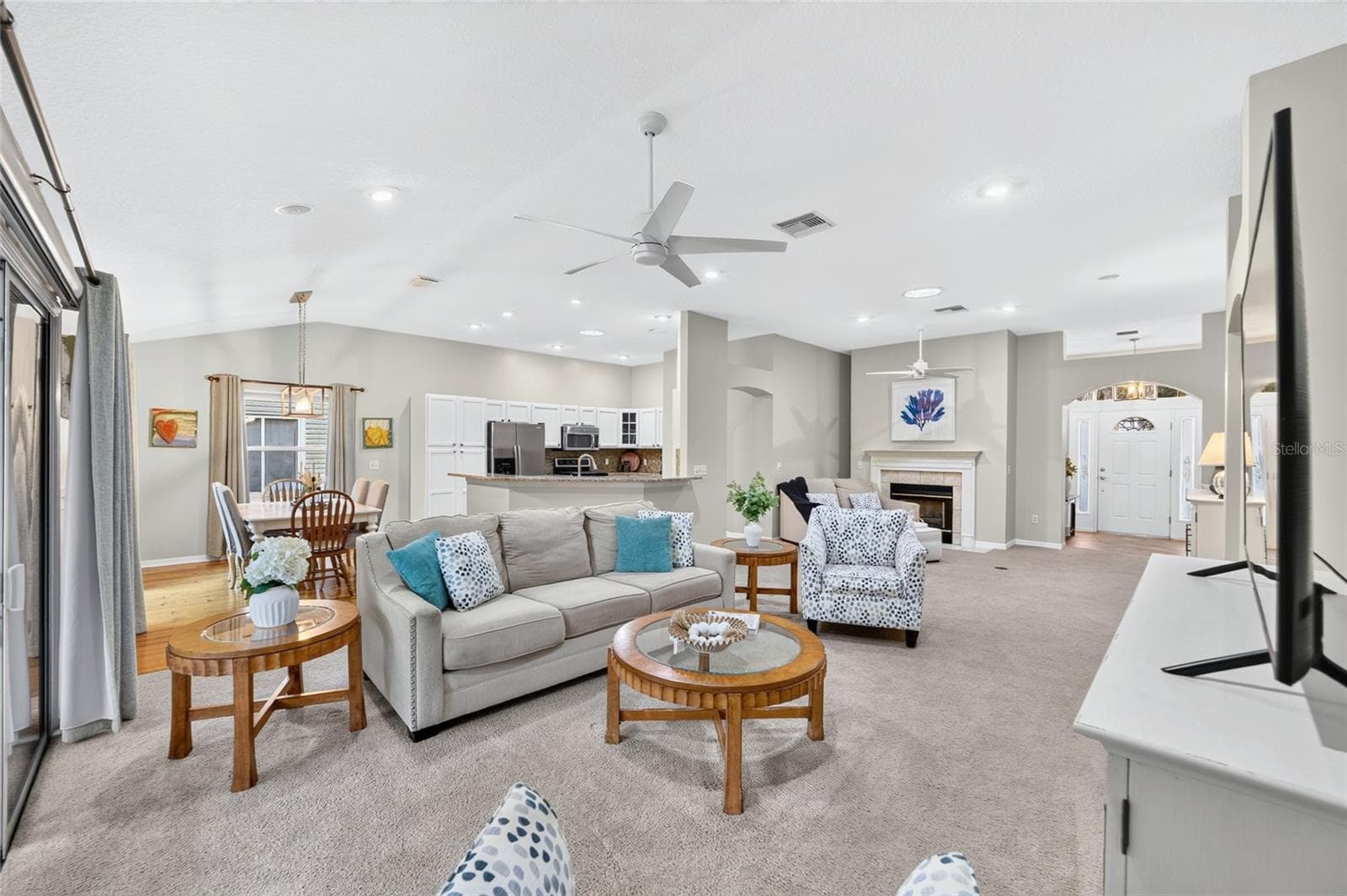 Single Family Residence at 1177 OAK FOREST DR, THE VILLAGES, photo 14 of 47