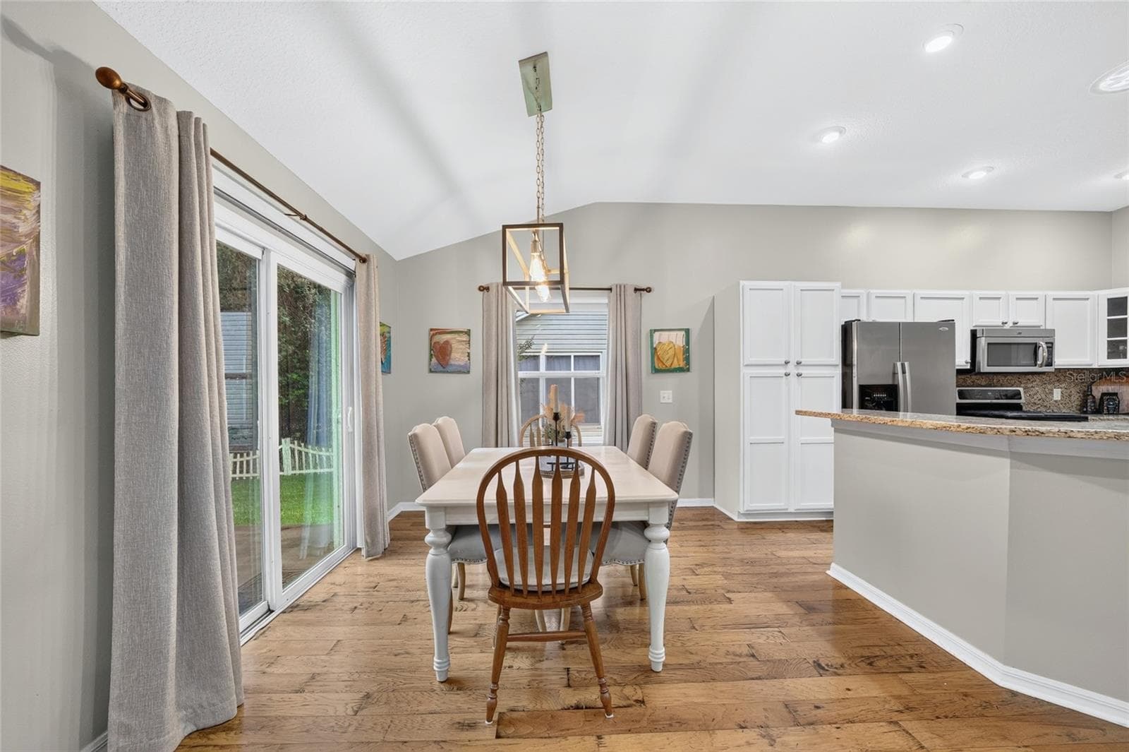Dinette offers Bamboo floors and doors to the Lanai - 1177 OAK FOREST DR, THE VILLAGES