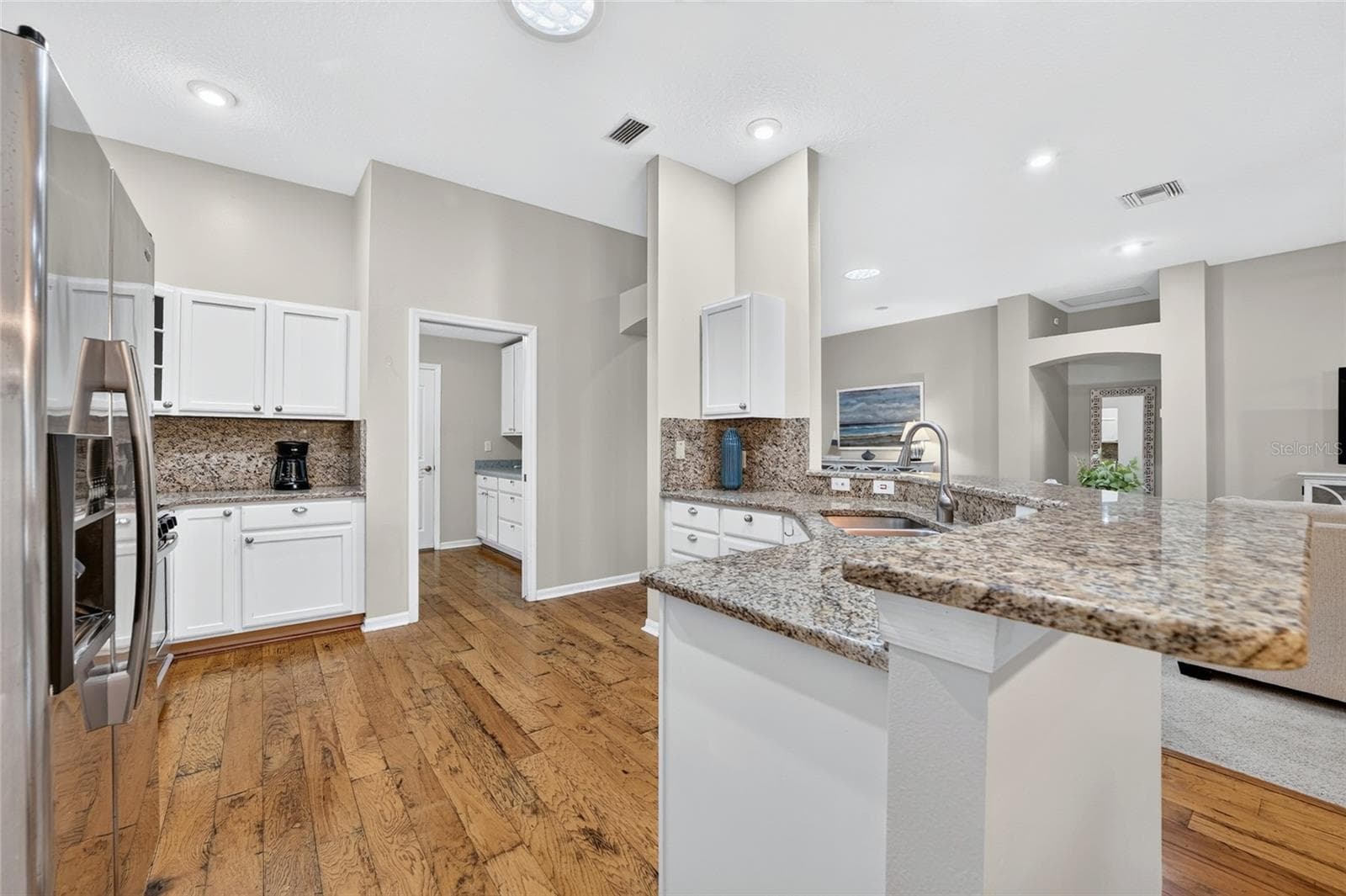 Expansive kitchen - 1177 OAK FOREST DR, THE VILLAGES