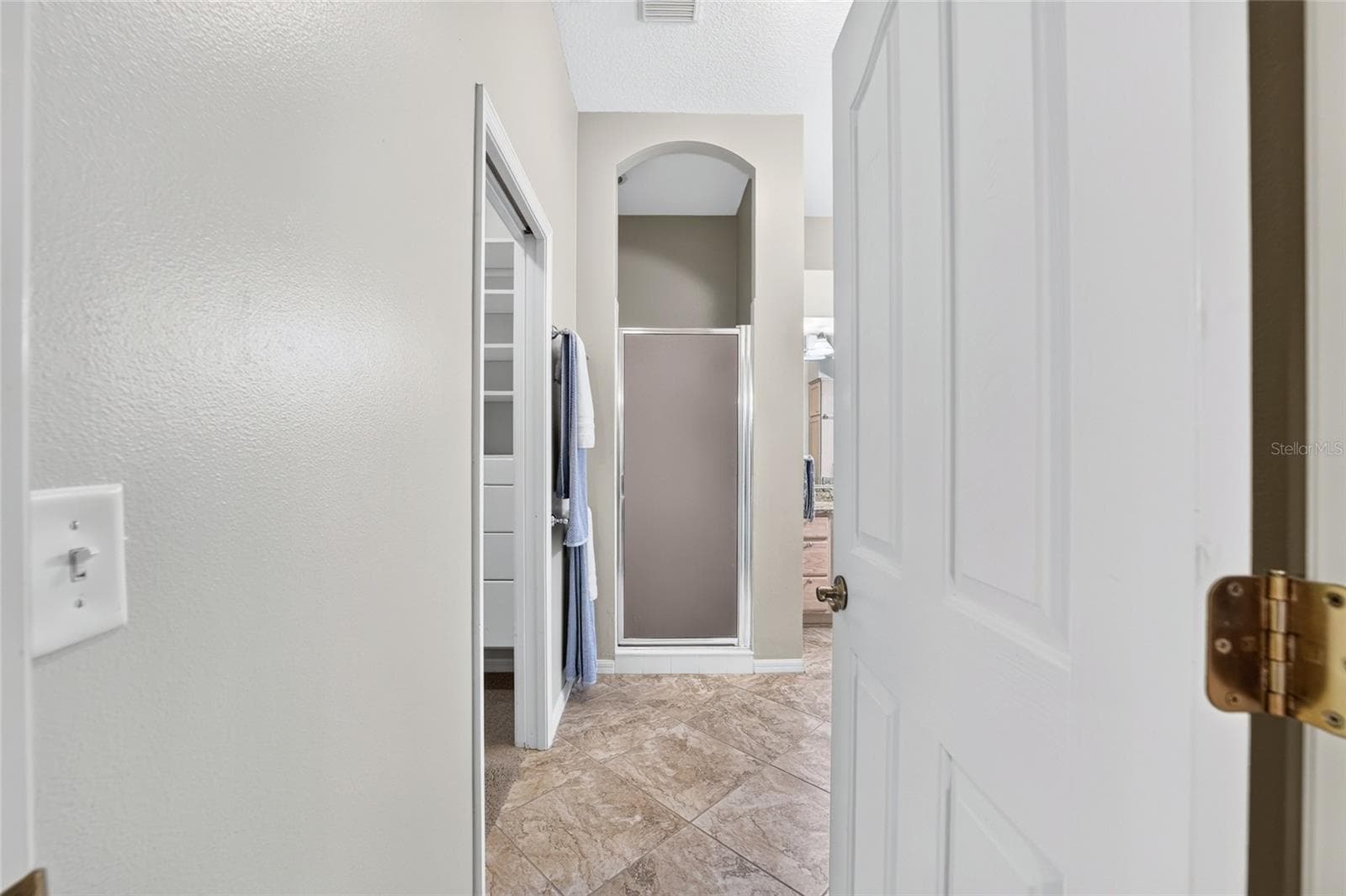 Primary Bath Walk In shower - 1177 OAK FOREST DR, THE VILLAGES