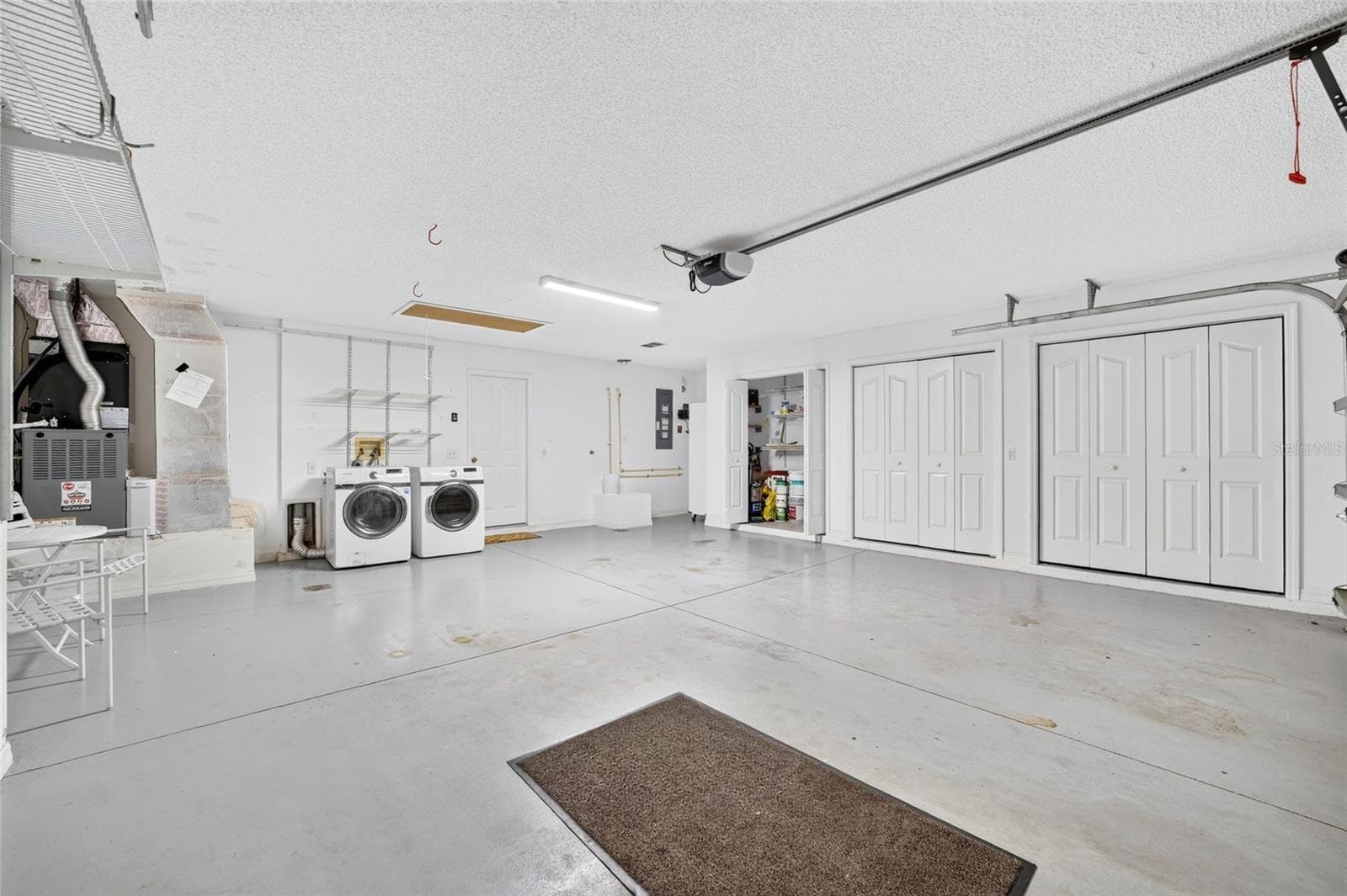 Stretched Garage - 1177 OAK FOREST DR, THE VILLAGES