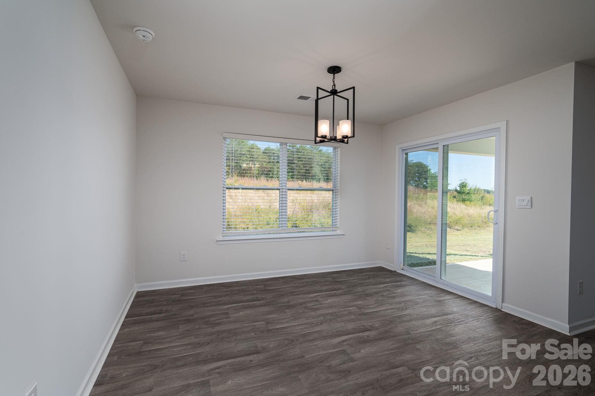 Dining Area - 1021 Foxberry Lane, Maiden
