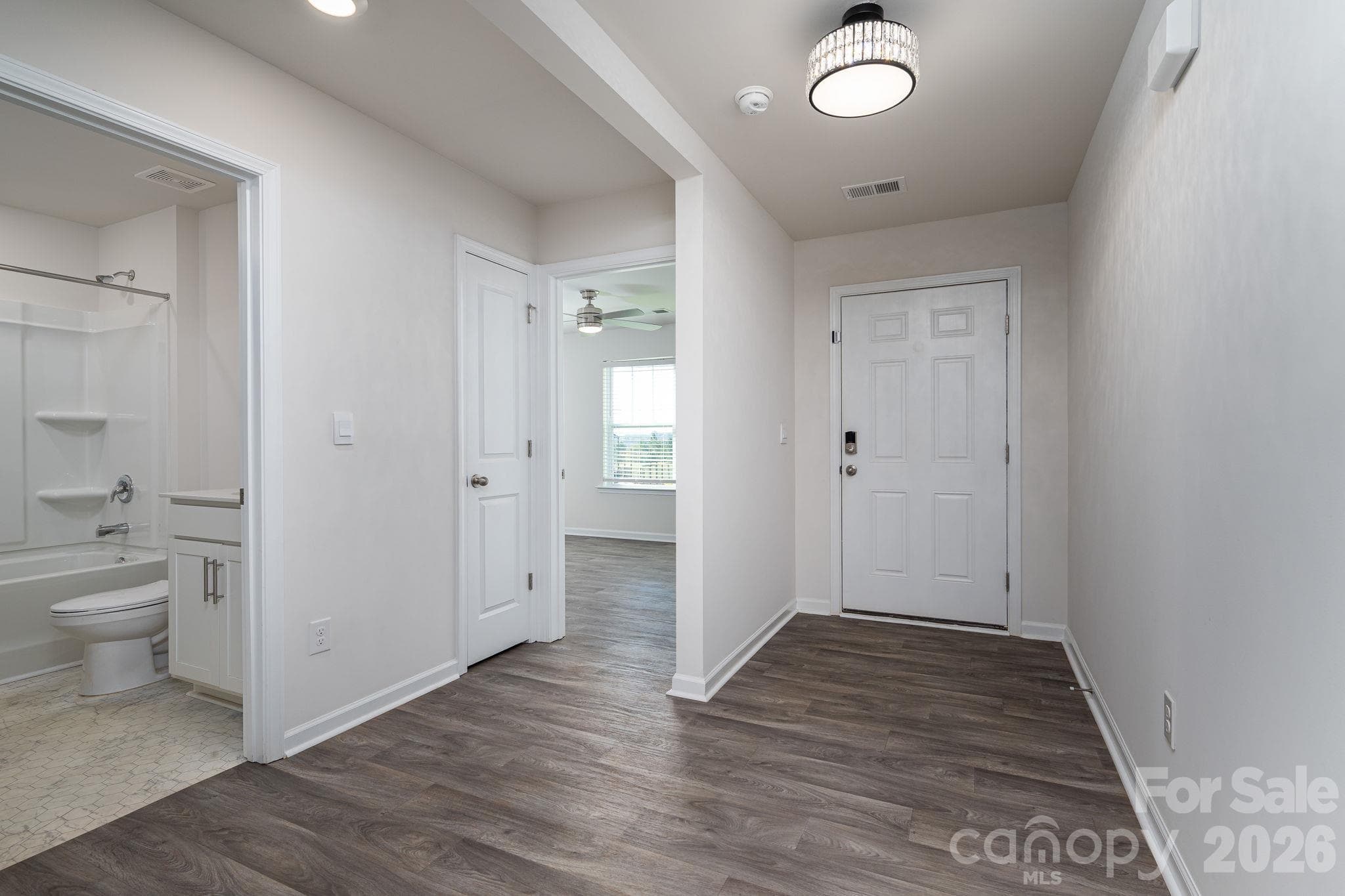 Foyer and easy access to full guest bath - 1021 Foxberry Lane, Maiden
