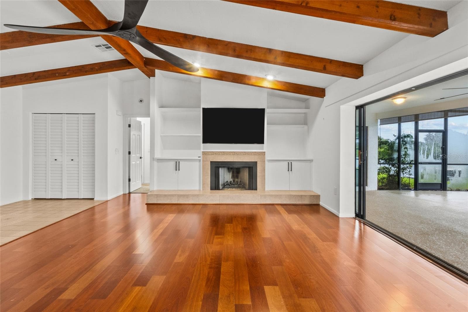 Single Family Residence at 5424 AMERICA DR, SARASOTA, photo 6 of 36