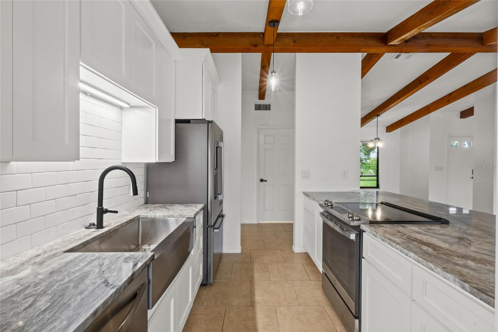 Single Family Residence at 5424 AMERICA DR, SARASOTA, photo 11 of 36