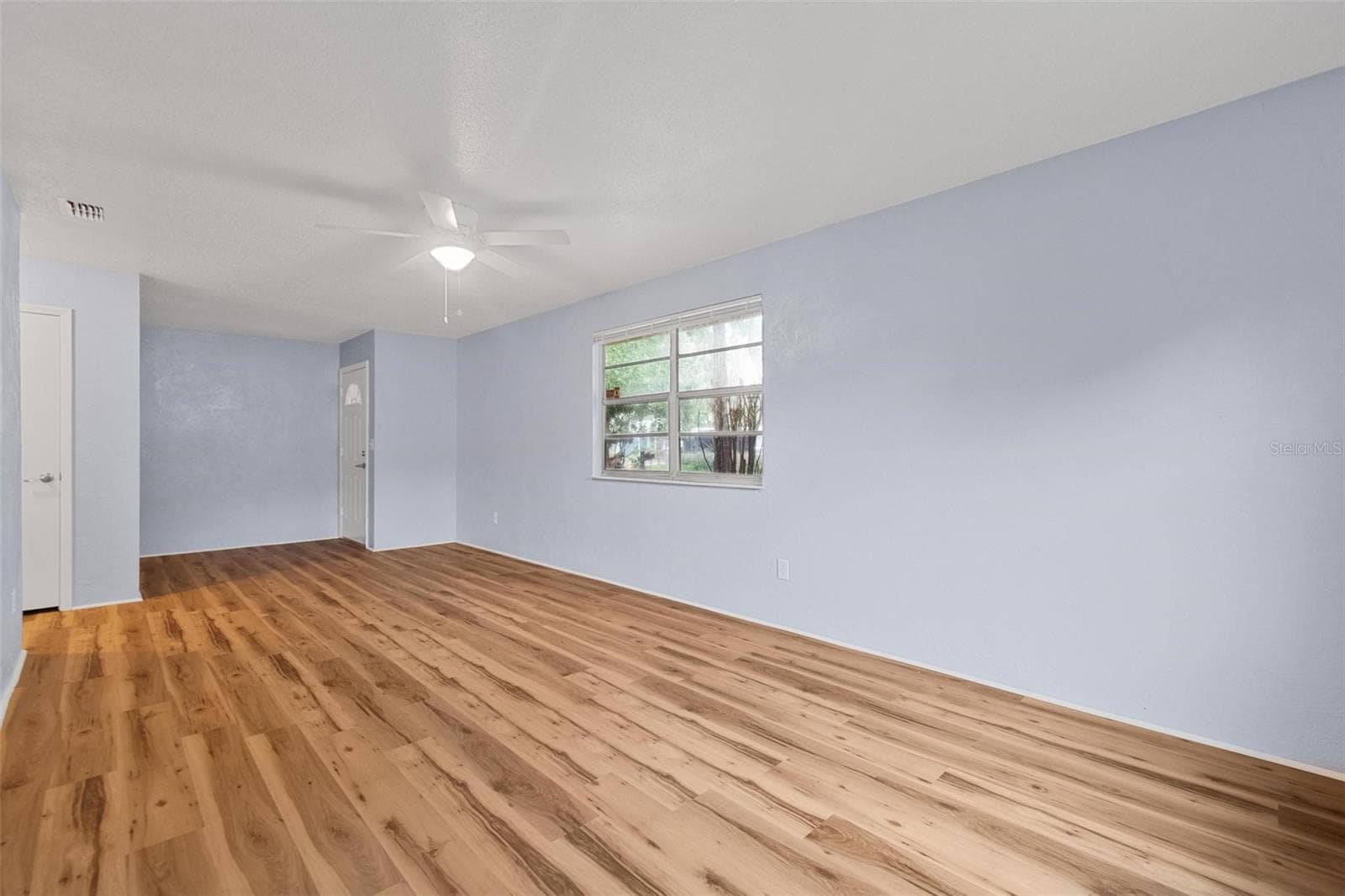 Villa at 1628 ANNISTON AVE, HOLLY HILL, photo 5 of 44