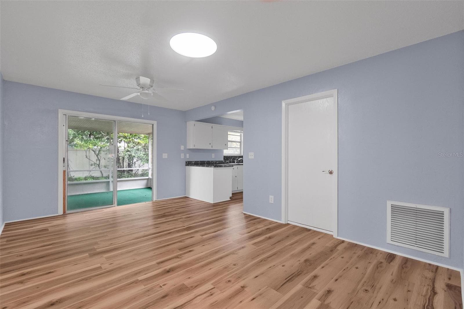 Villa at 1628 ANNISTON AVE, HOLLY HILL, photo 9 of 44