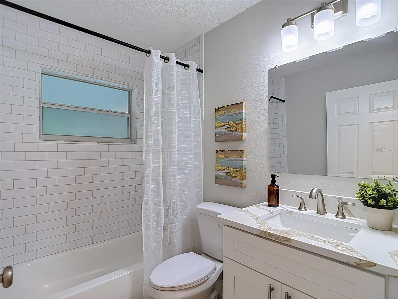 Single Family Residence at 12135 SHAFTON RD, SPRING HILL, photo 21 of 26