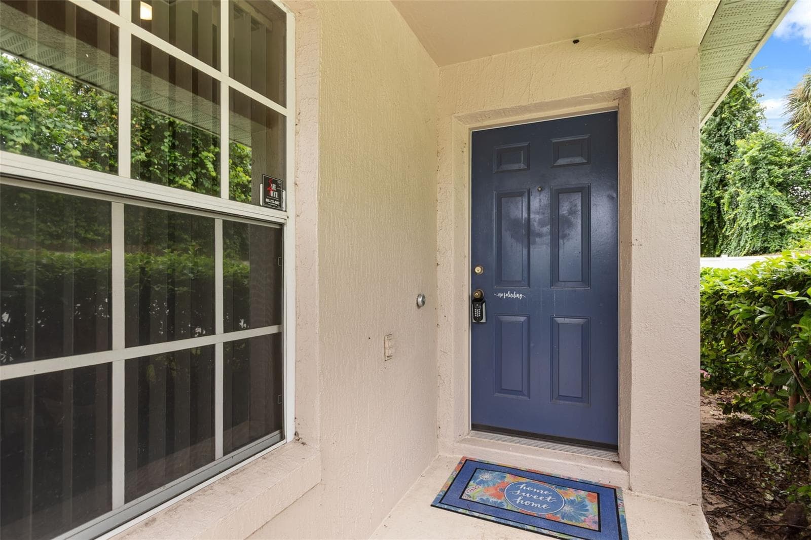 Welocme! Covered porch at front door - 755 VIA MILANO, APOPKA