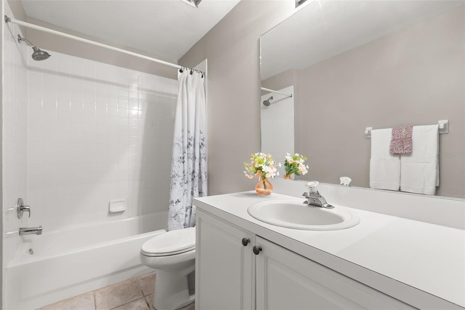 Secondary bathroom - 755 VIA MILANO, APOPKA