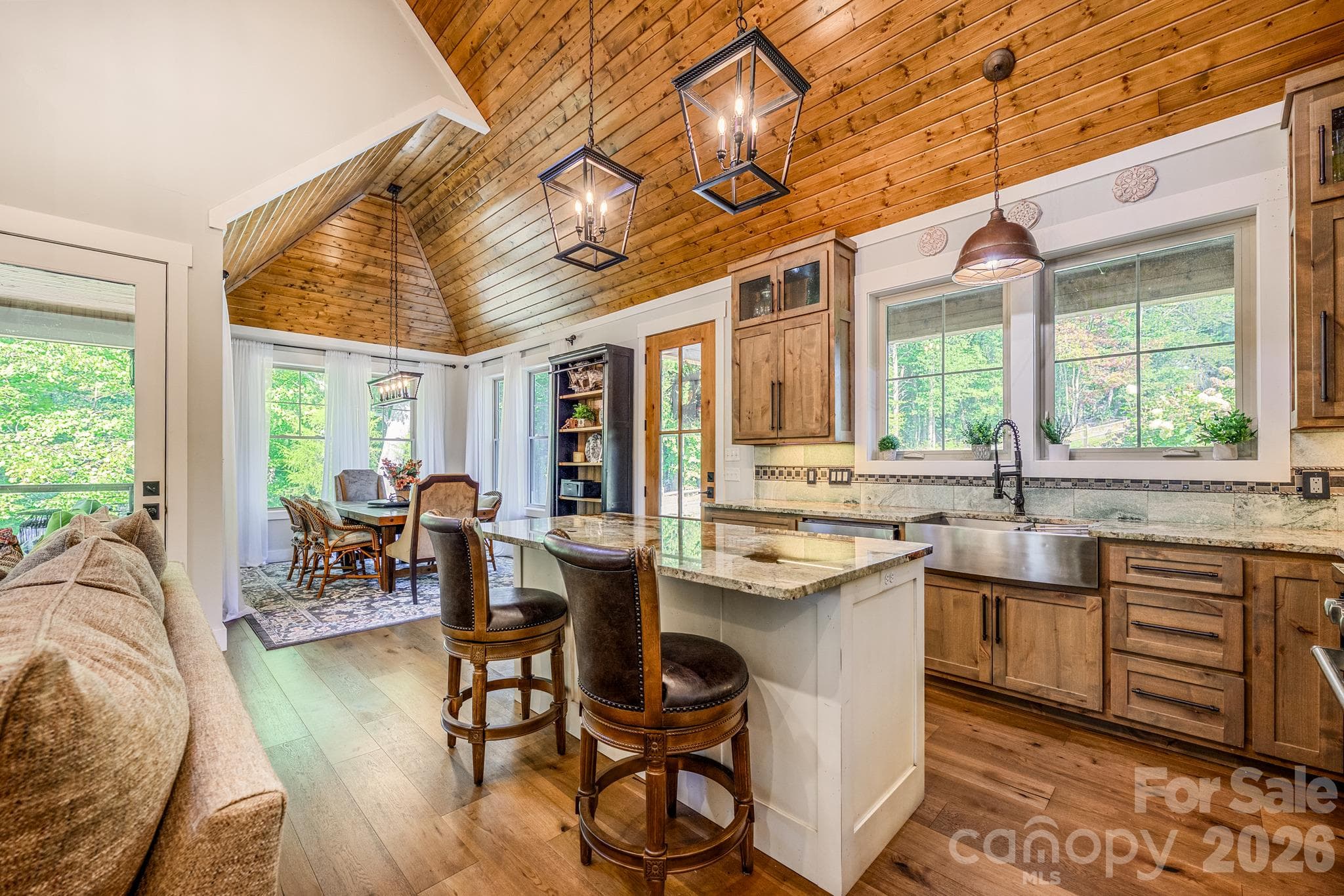 Single Family Residence at 1285 Saunders Drive, Catawba, photo 10 of 45