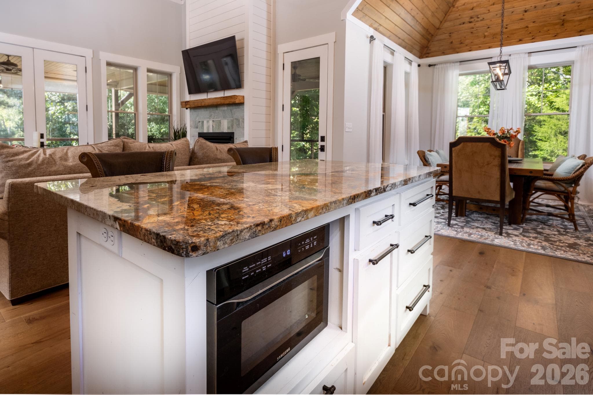 Single Family Residence at 1285 Saunders Drive, Catawba, photo 11 of 45