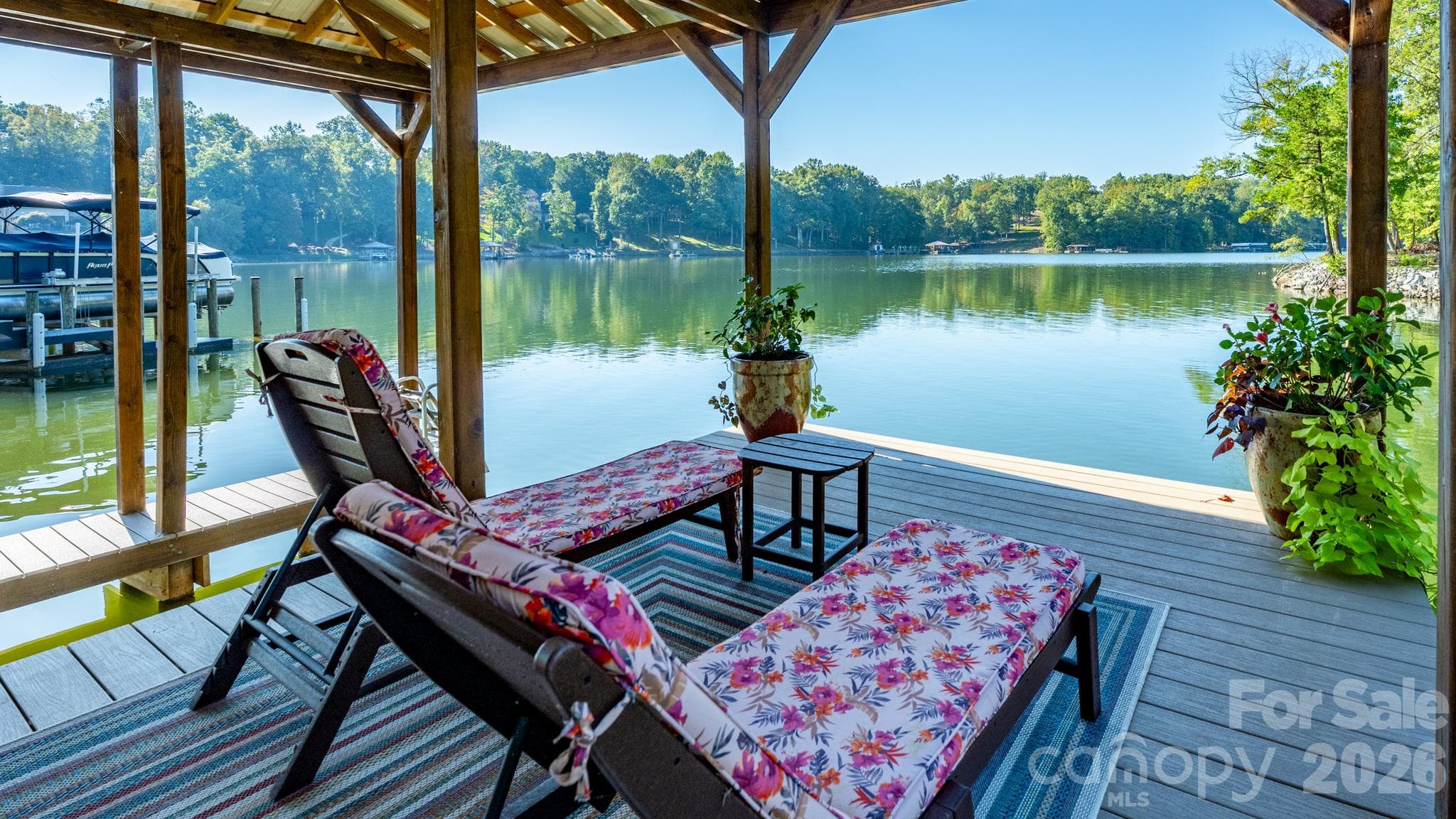 Dock sitting area - 1285 Saunders Drive, Catawba