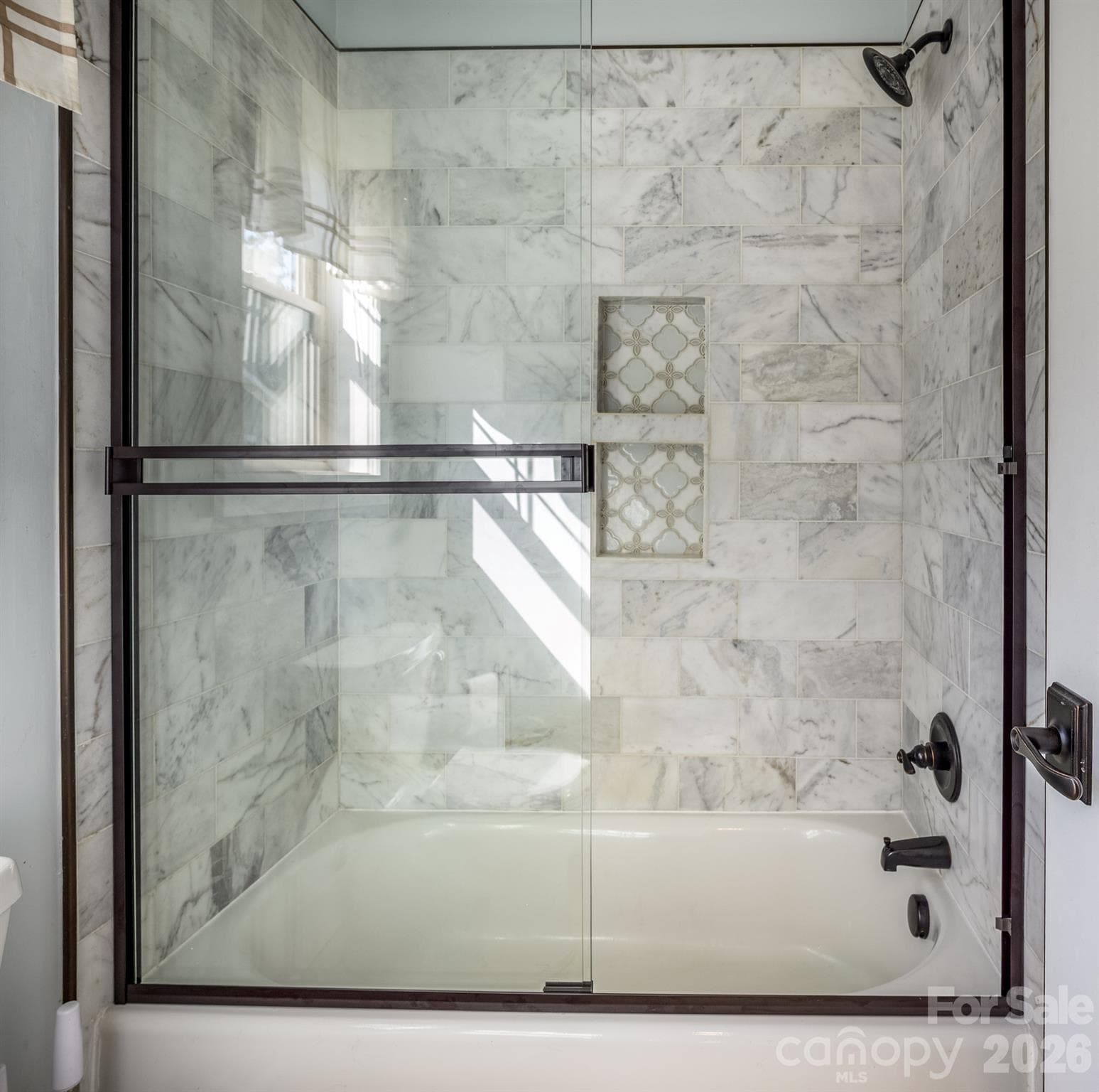 Upper level bedroom Bath - 1285 Saunders Drive, Catawba