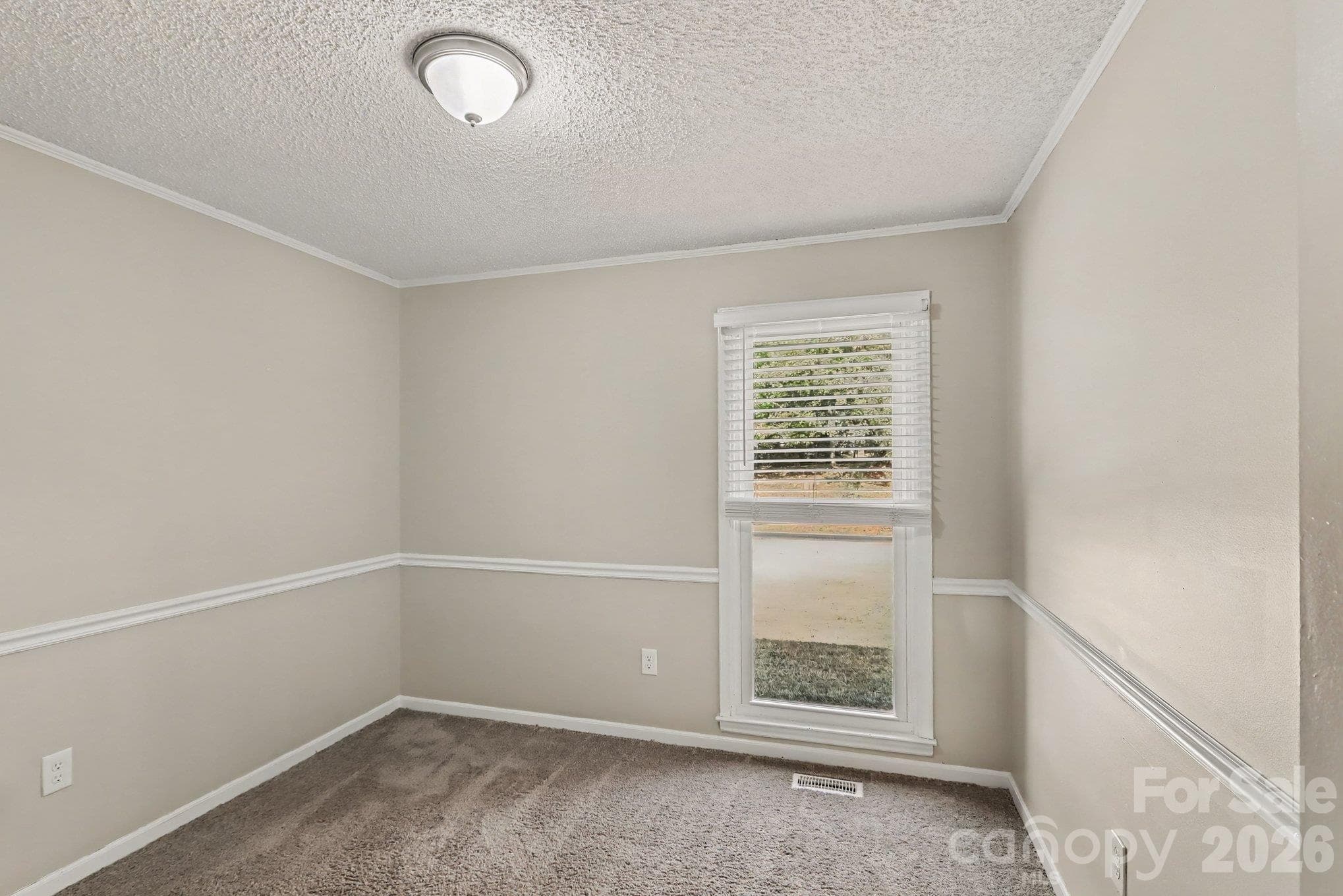 Single Family Residence at 8204 Strawberry Point Drive, Charlotte, photo 12 of 18