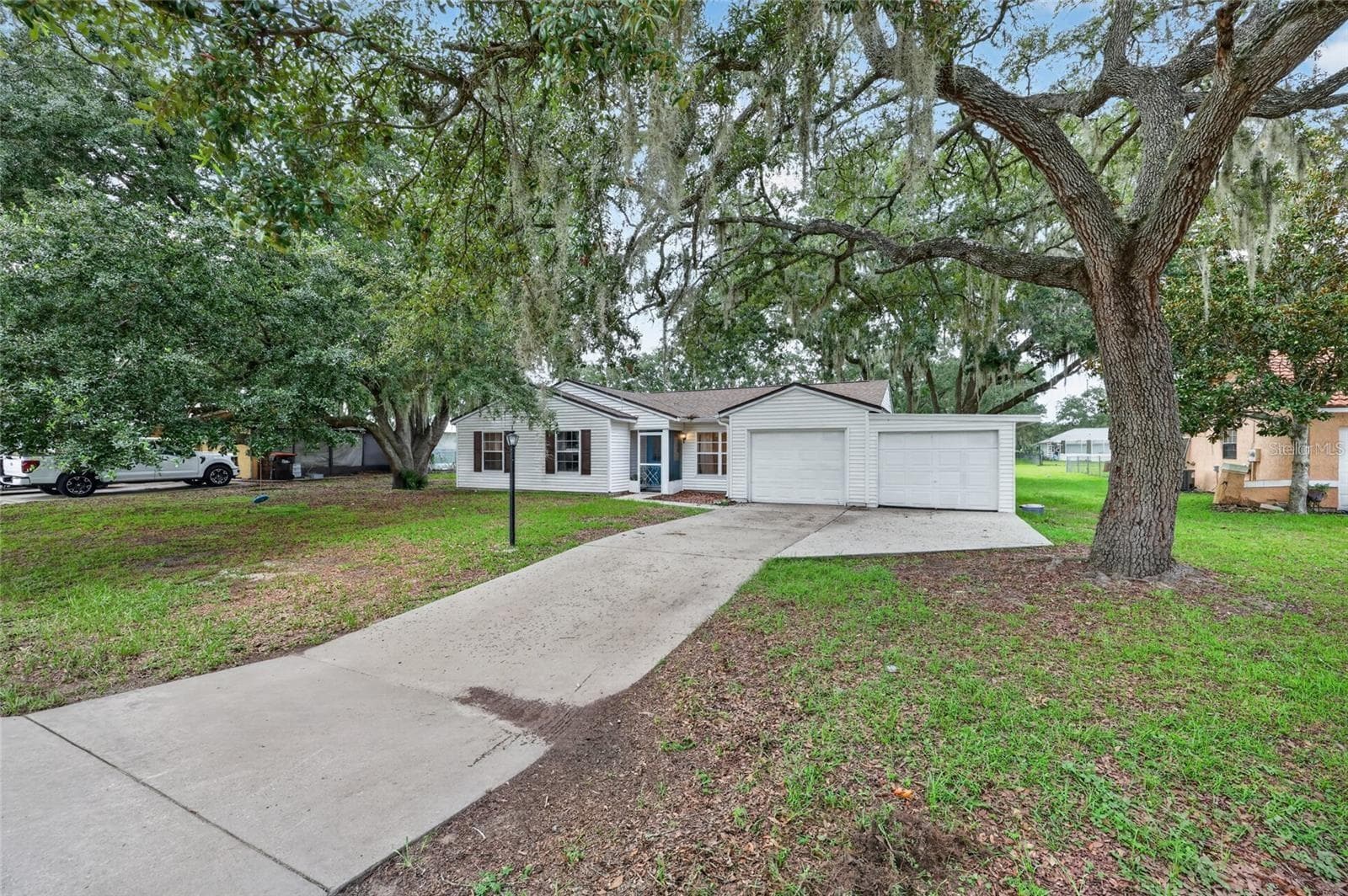 Single Family Residence at 303 OAK TRACK PASS, OCALA, photo 4 of 39