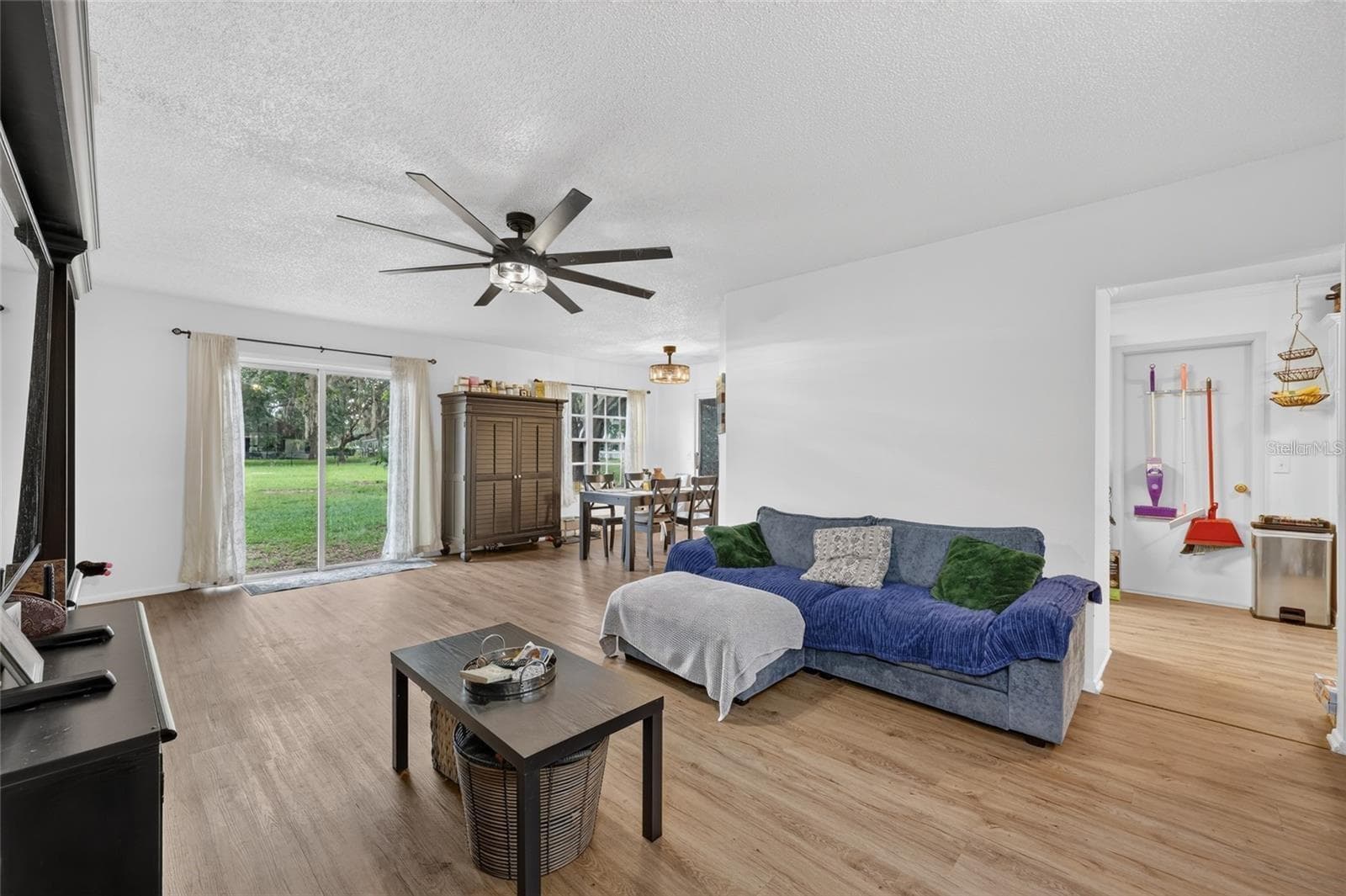Single Family Residence at 303 OAK TRACK PASS, OCALA, photo 9 of 39