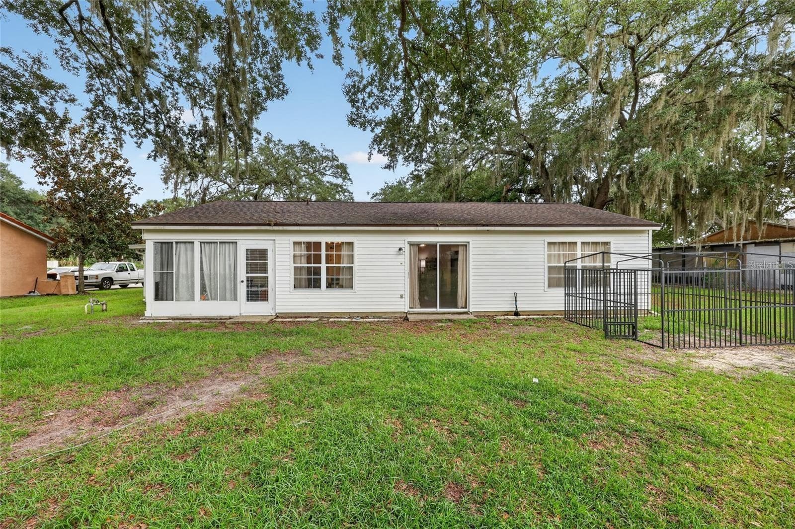 Single Family Residence at 303 OAK TRACK PASS, OCALA, photo 32 of 39
