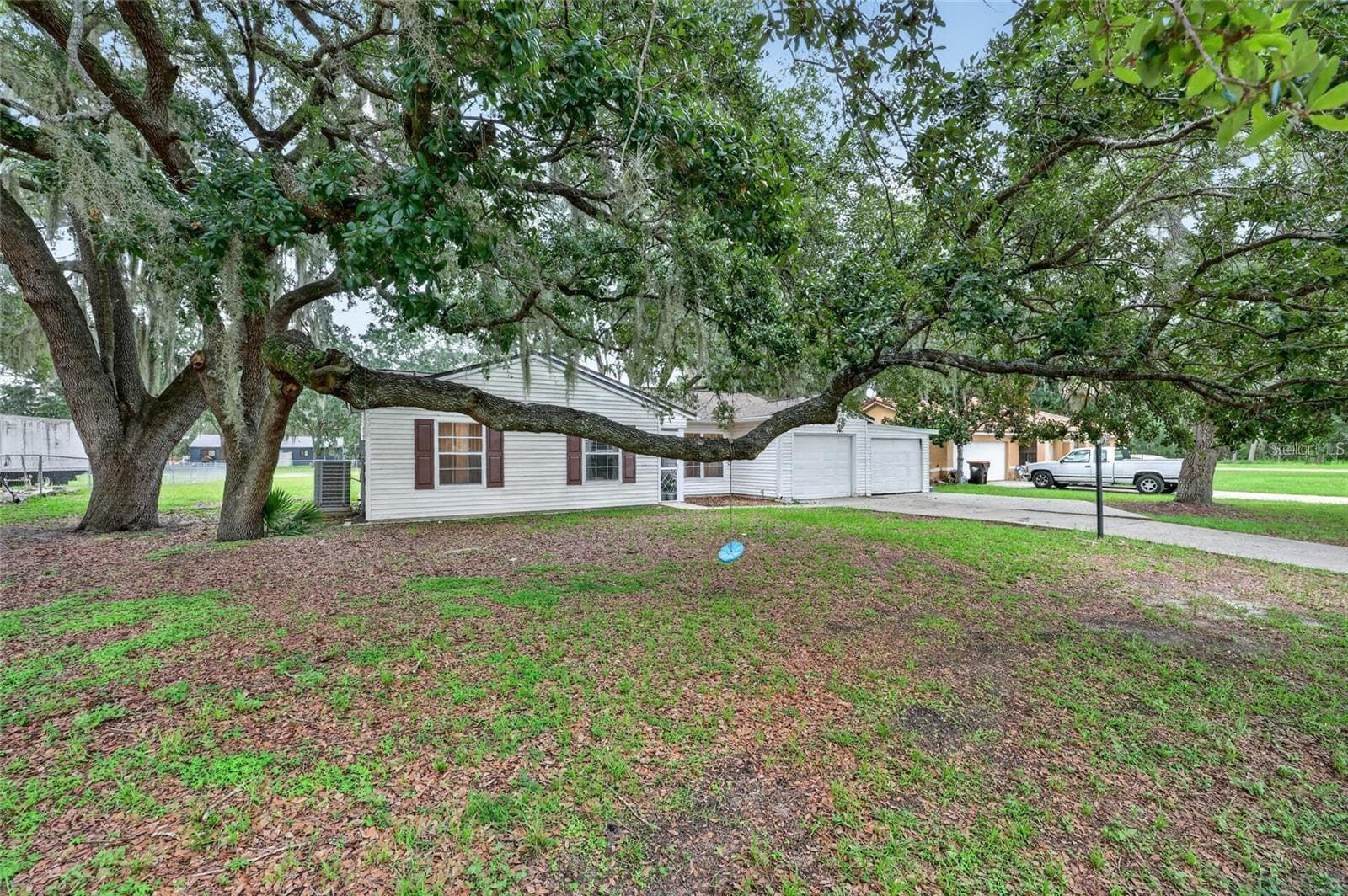 Single Family Residence at 303 OAK TRACK PASS, OCALA, photo 35 of 39