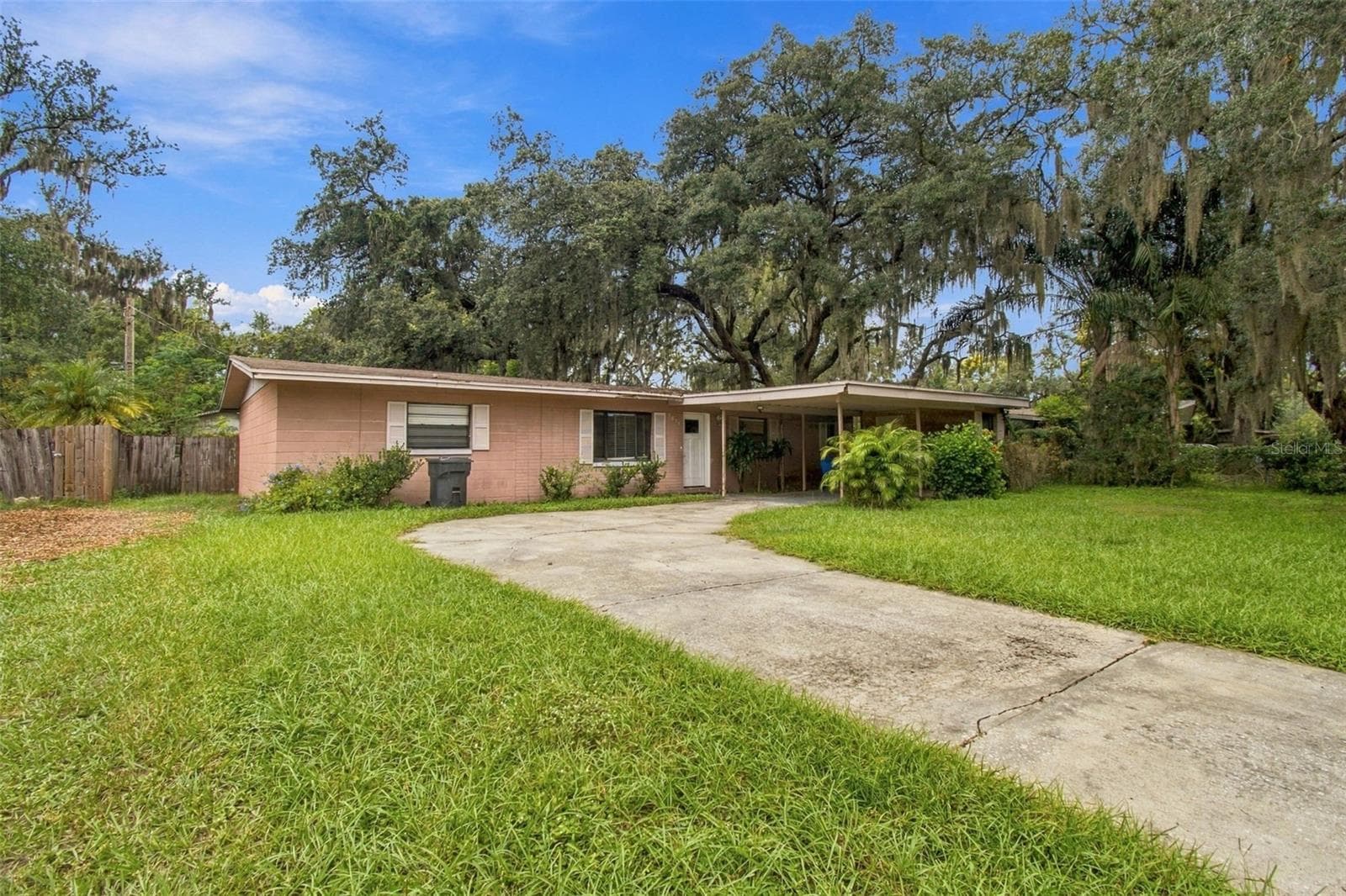 8010 SHARON DR