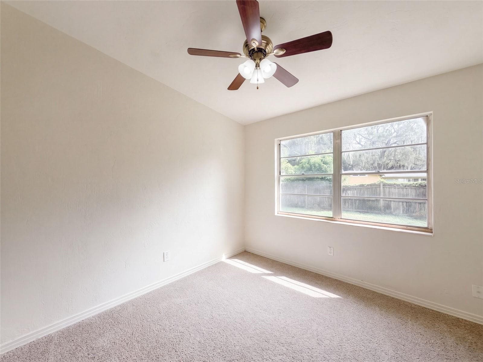 Single Family Residence at 409 BERWICK AVE, TEMPLE TERRACE, photo 13 of 22
