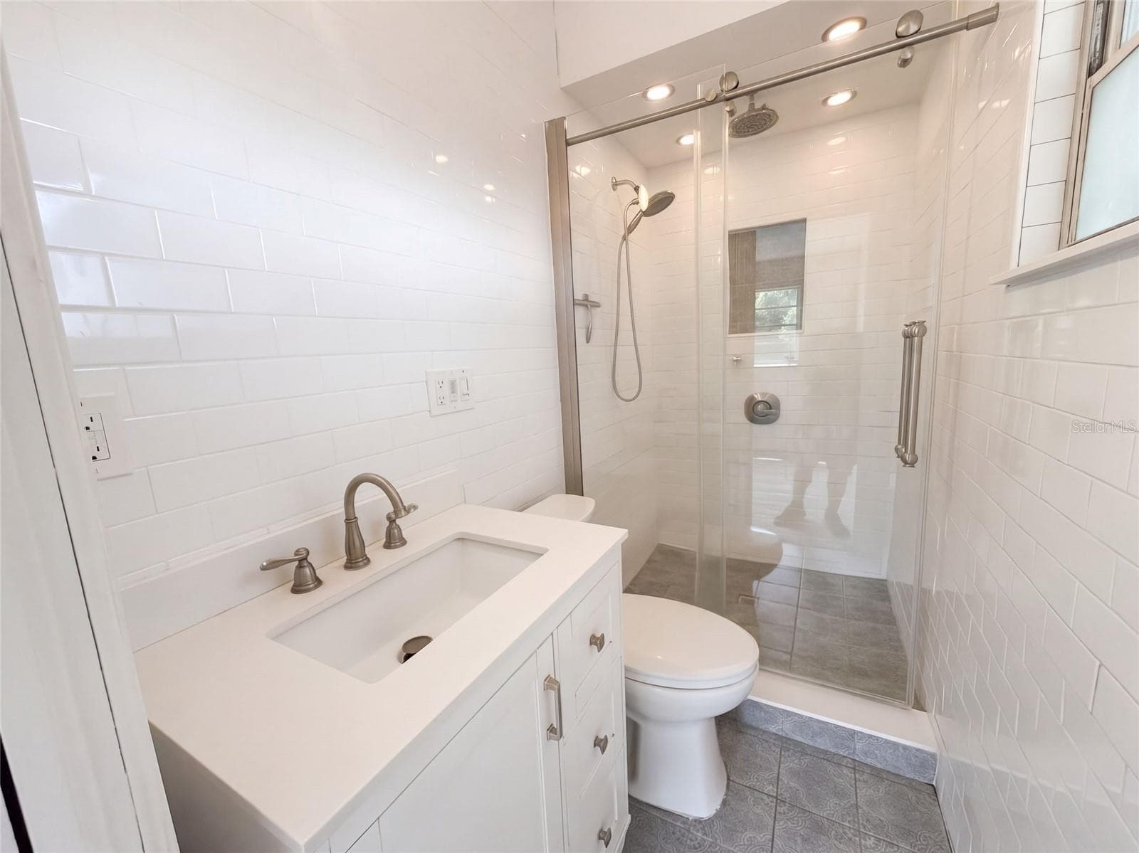 Single Family Residence at 409 BERWICK AVE, TEMPLE TERRACE, photo 18 of 22
