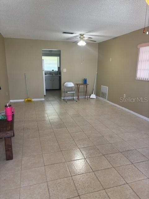 Living room/dining combo - 10100 TULIP ST N, PINELLAS PARK