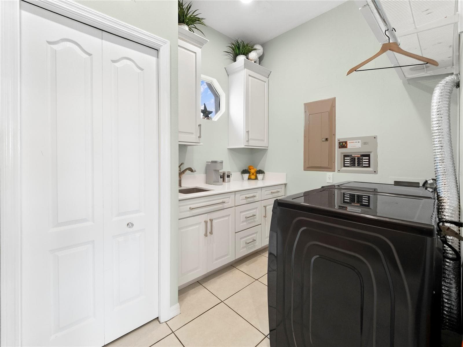 Laundry on Second Floor - 908 BAYSHORE DR, TERRA CEIA